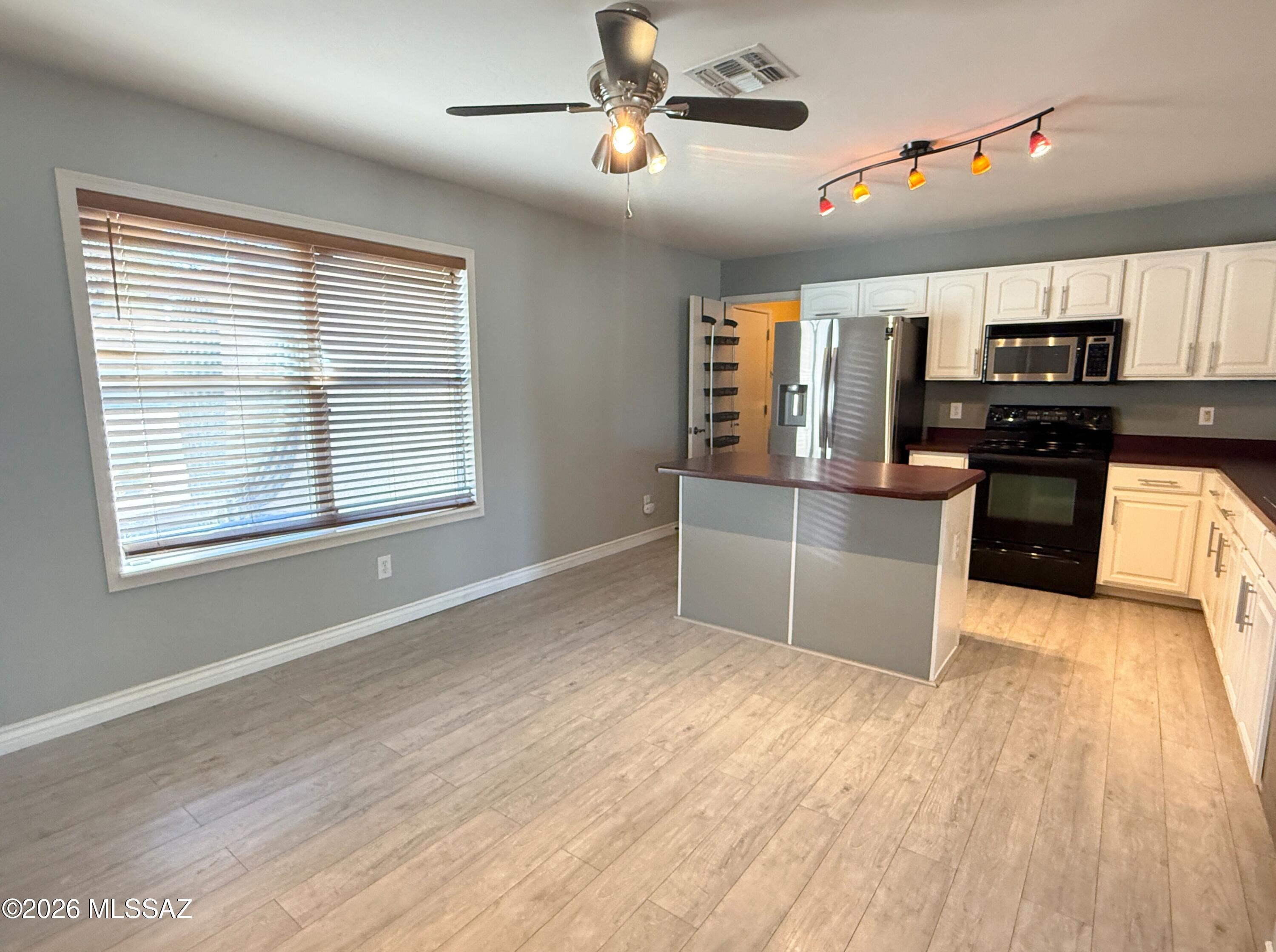 Mesquite Ranch (1-619) - Residential Lease