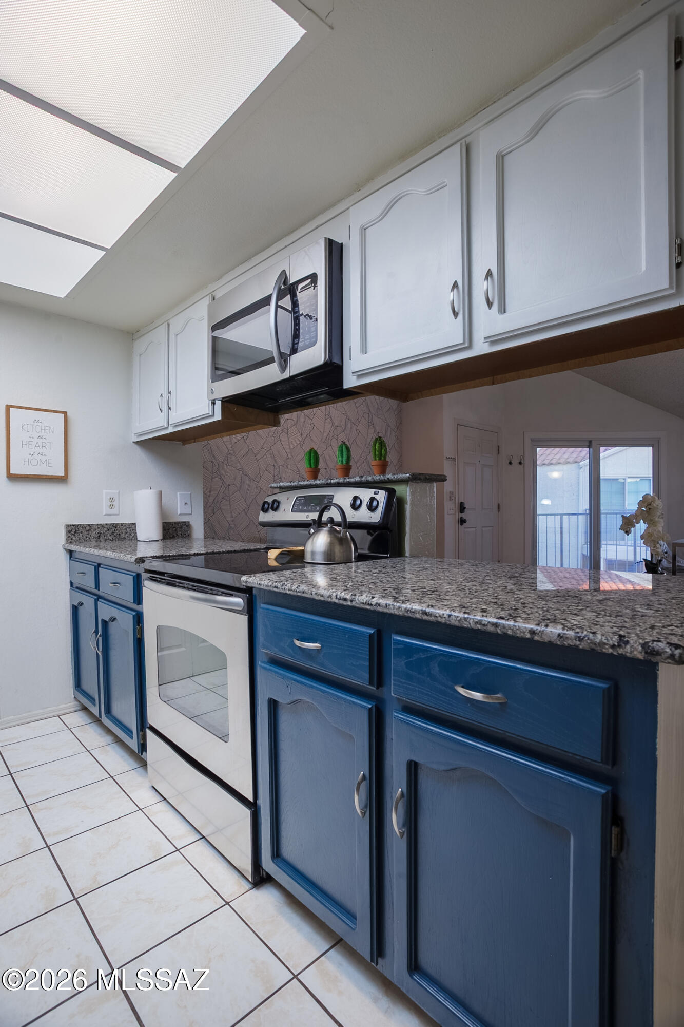 Casitas Real Condos. - Residential Lease