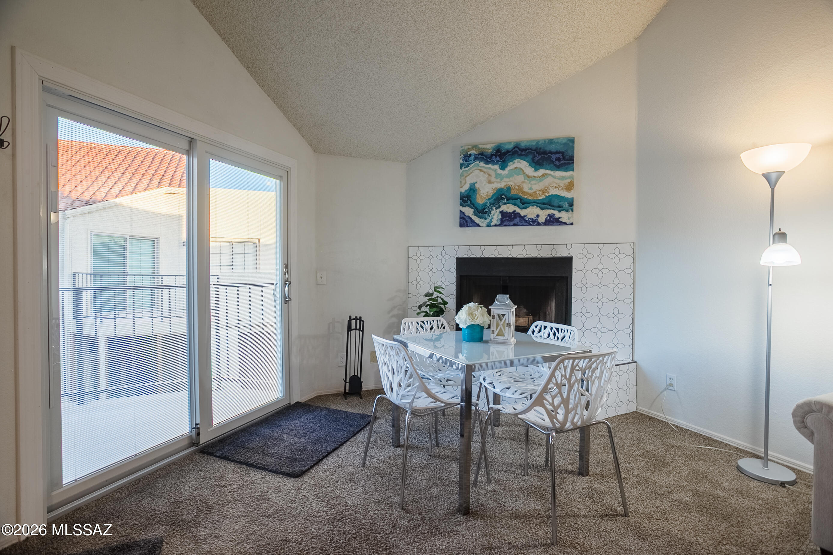 Casitas Real Condos. - Residential Lease