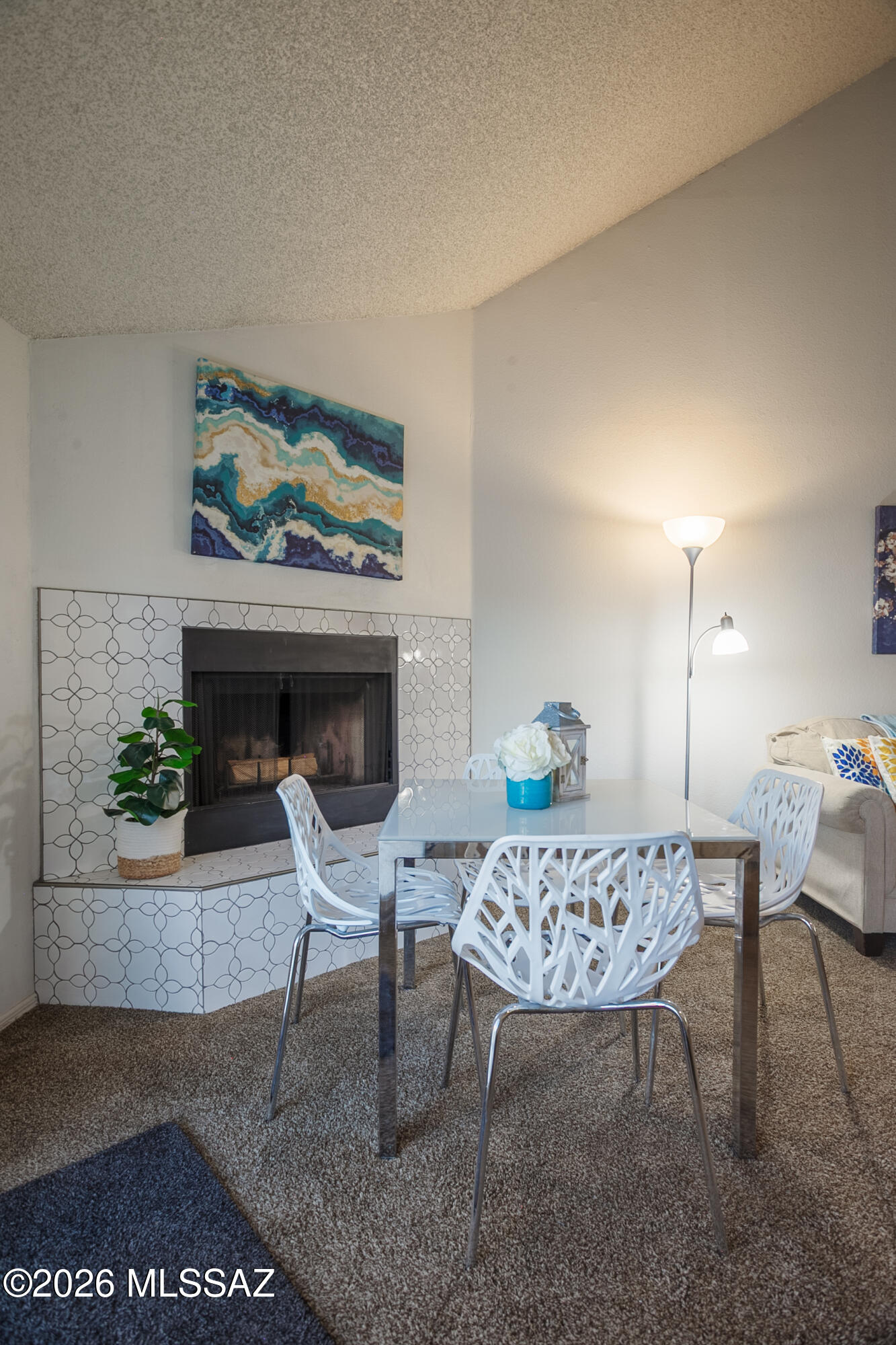 Casitas Real Condos. - Residential Lease