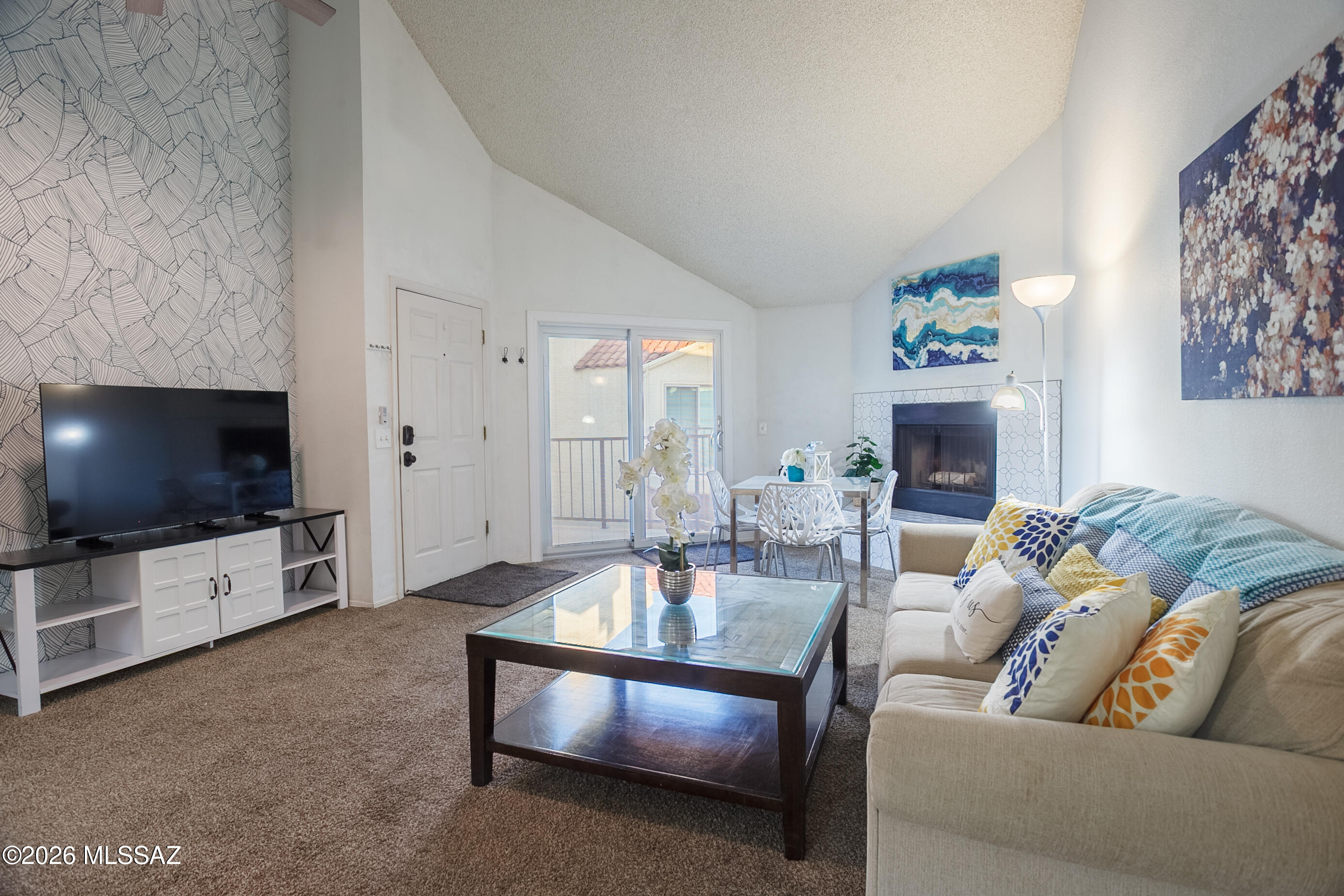 Casitas Real Condos. - Residential Lease