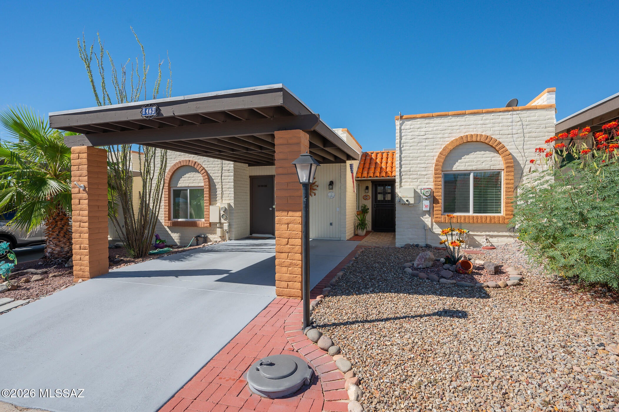 1463 W Calle Pueblo