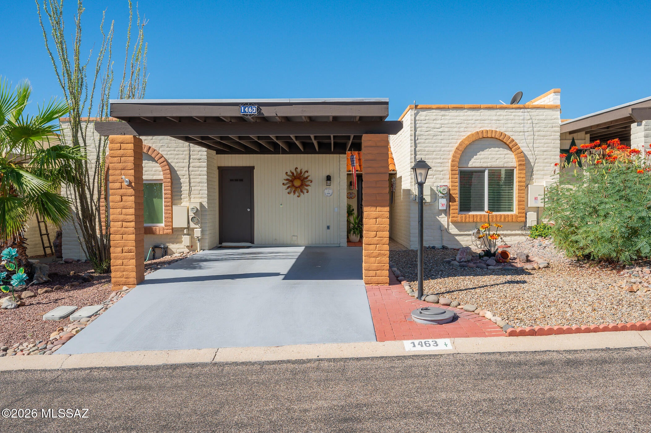 1463 W Calle Pueblo