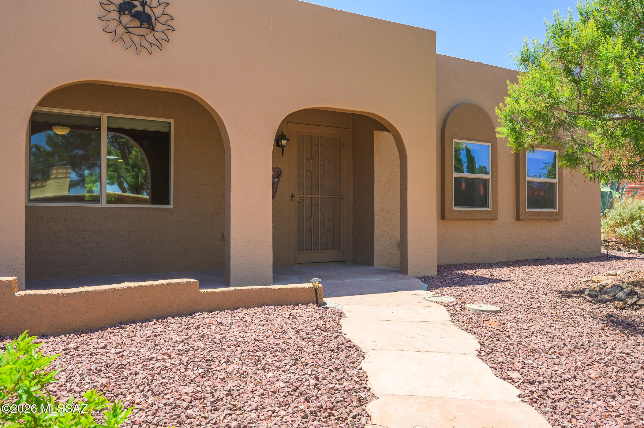 1349 N Paseo De Golf