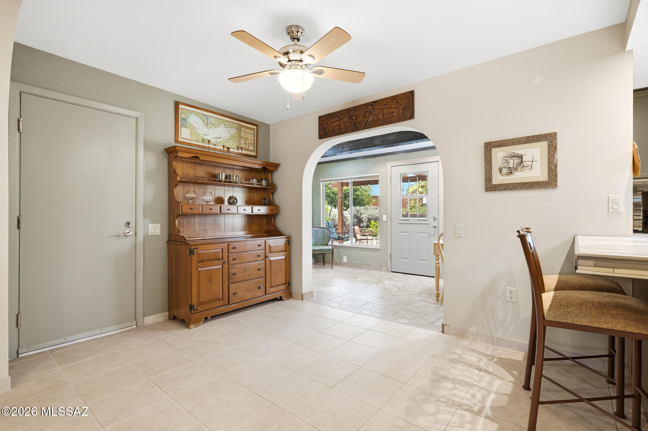 1349 N Paseo De Golf