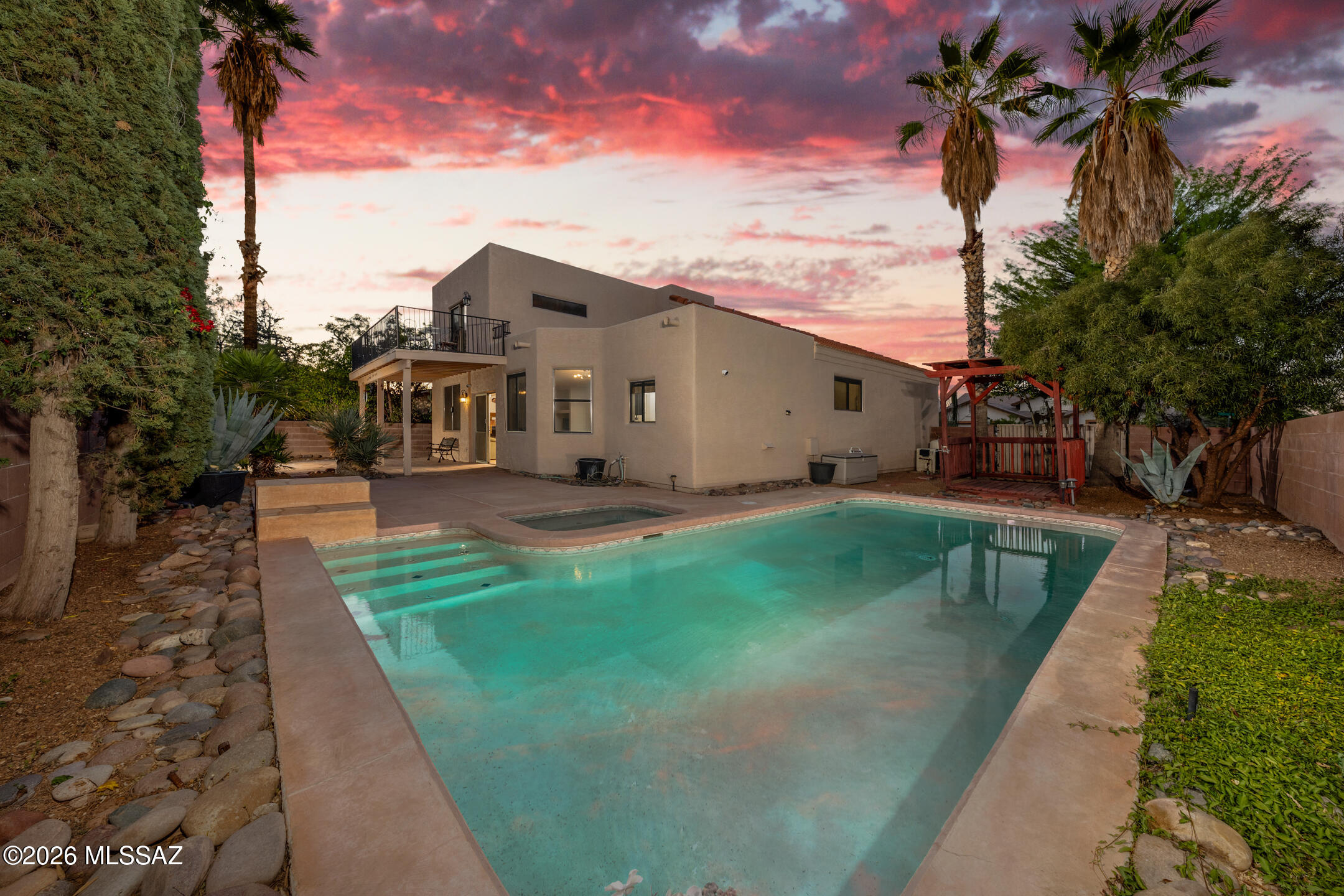 2711 W Camino De La Caterva