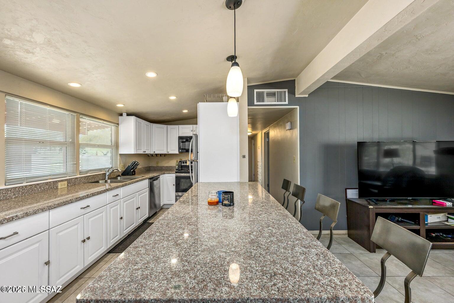 Jefferson Park Addition - Residential Lease