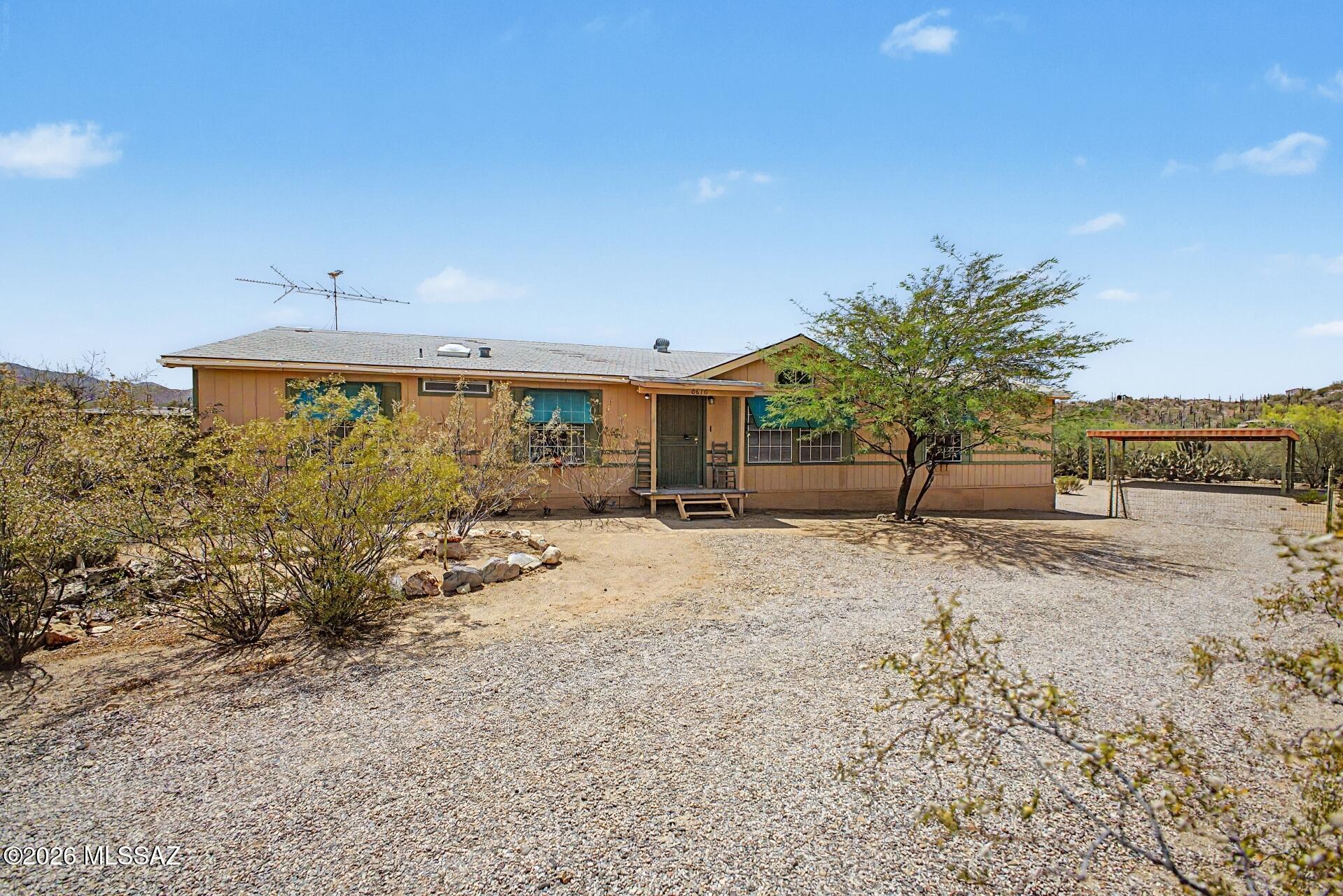 6670 N Desert View Drive