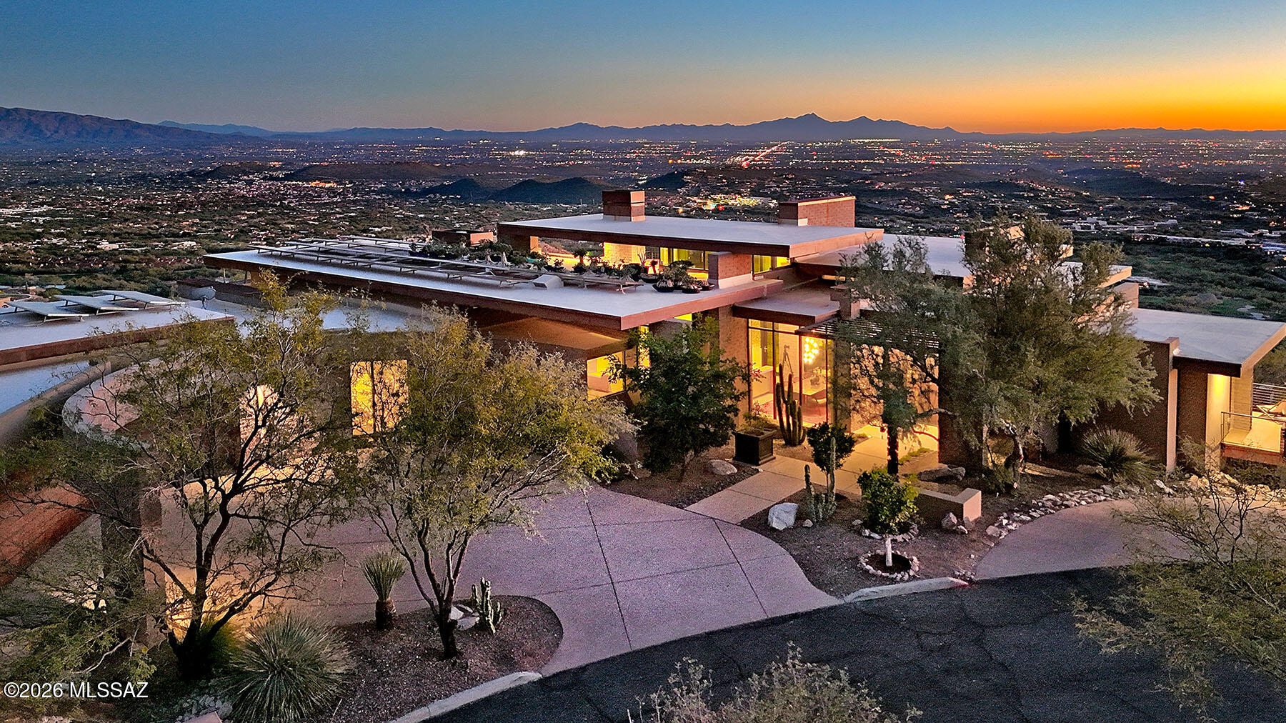 6830 N Hole-In-The-Wall Way