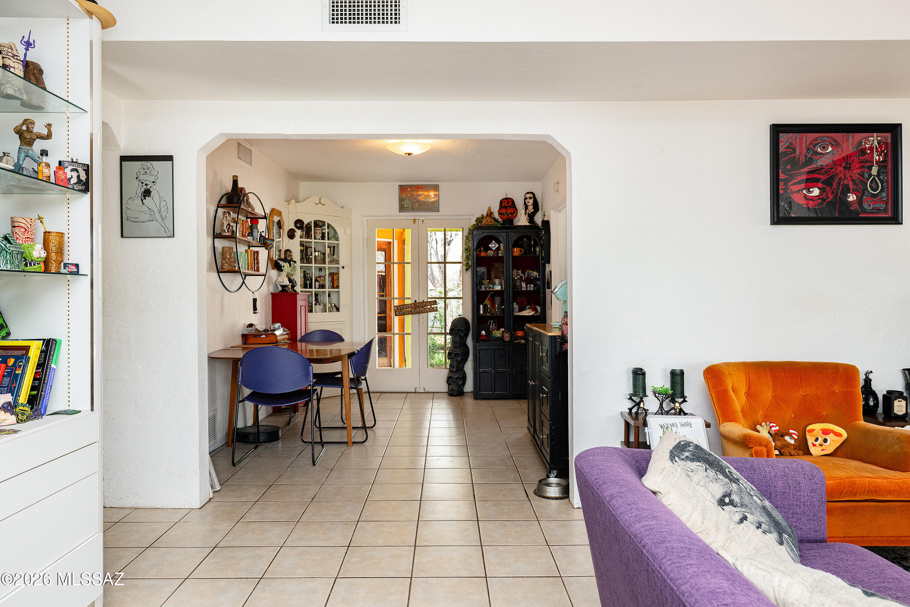 1317 N Dodge Boulevard