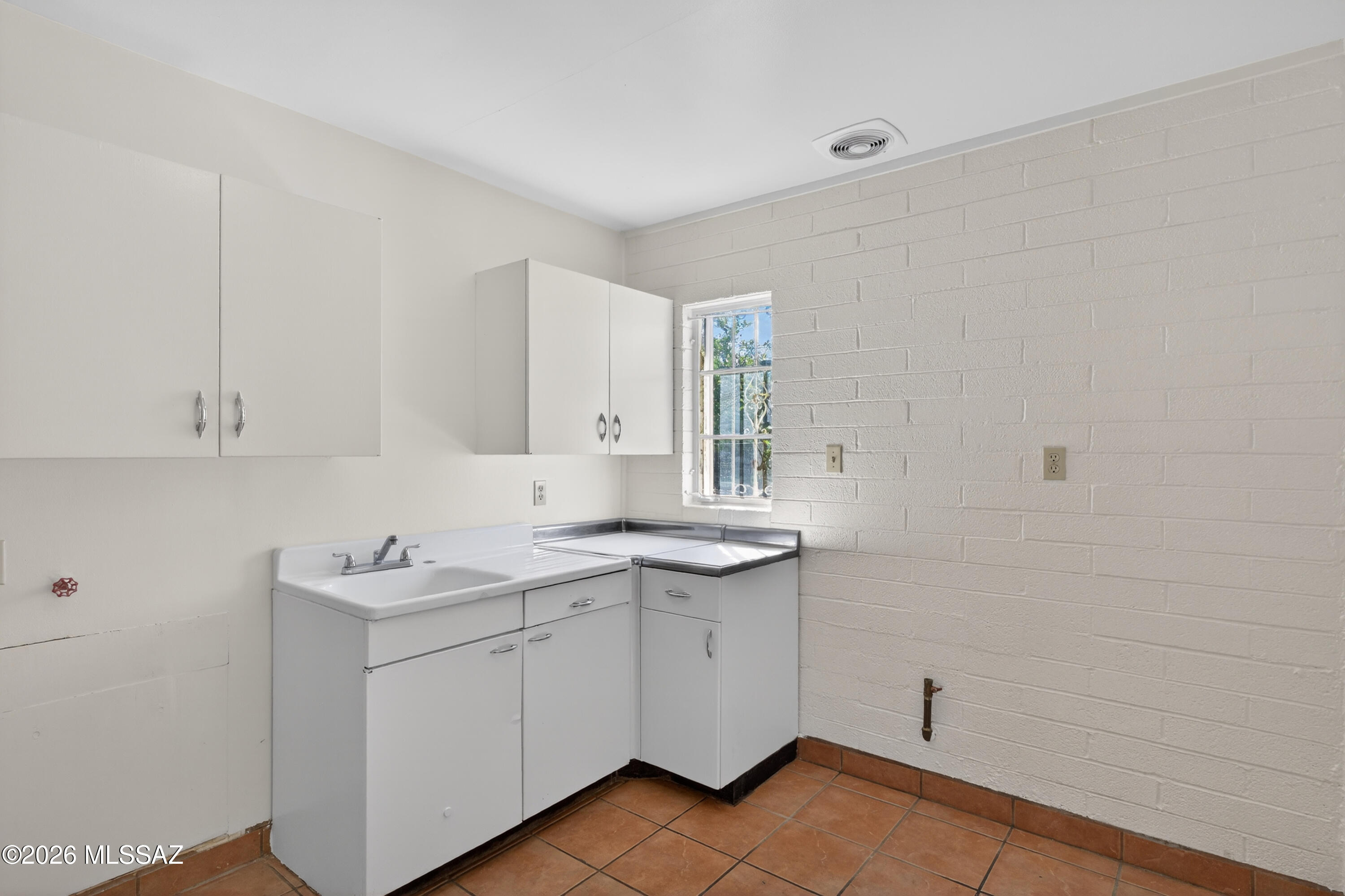 Western Hills Addition NO. 1 - Residential Income