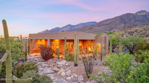 Photo of 6342 N Sabino Shadow Lane, Tucson, AZ 85750 (MLS # 22621901)
