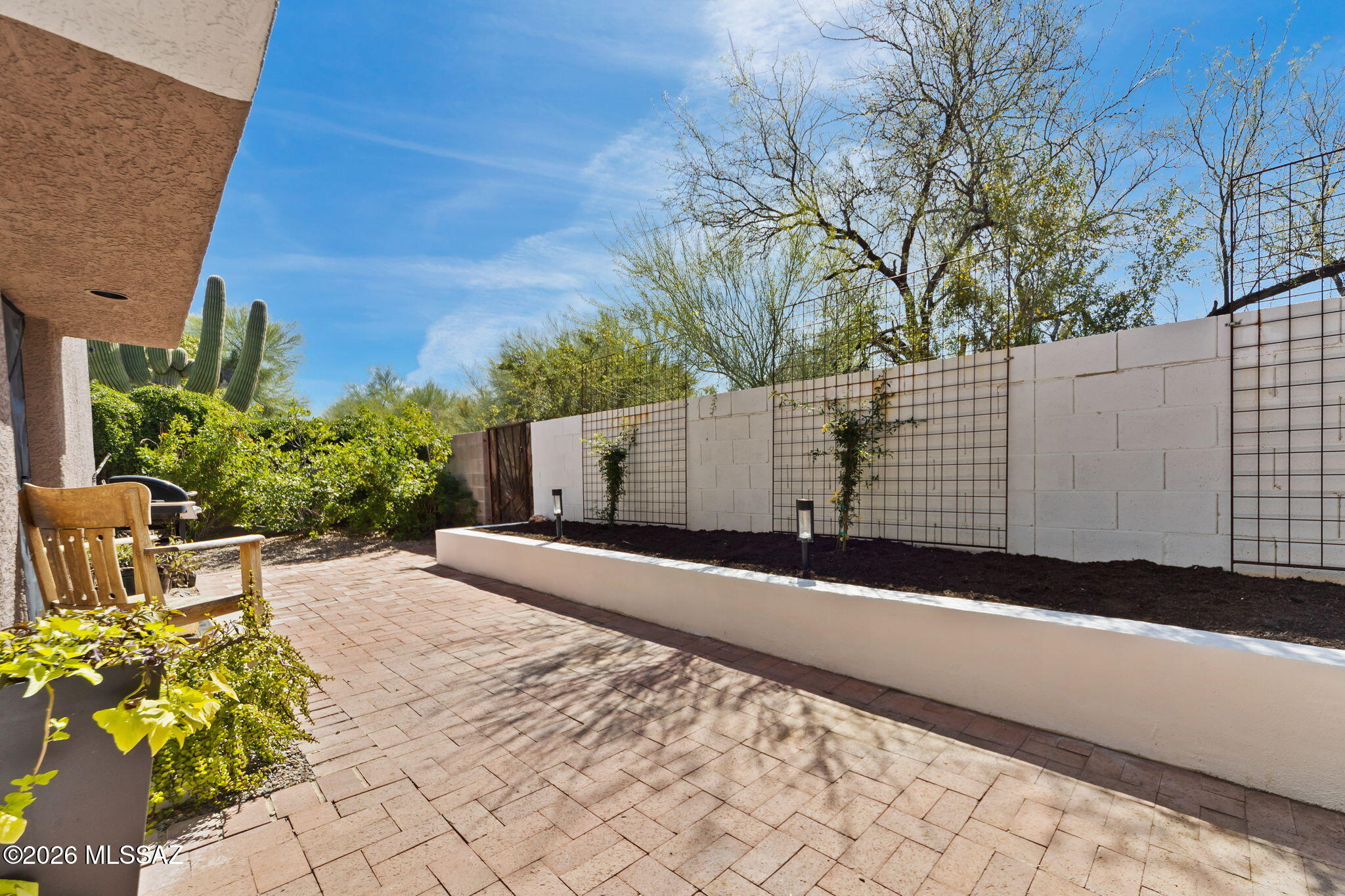 Broadway Court (1-29) - Residential