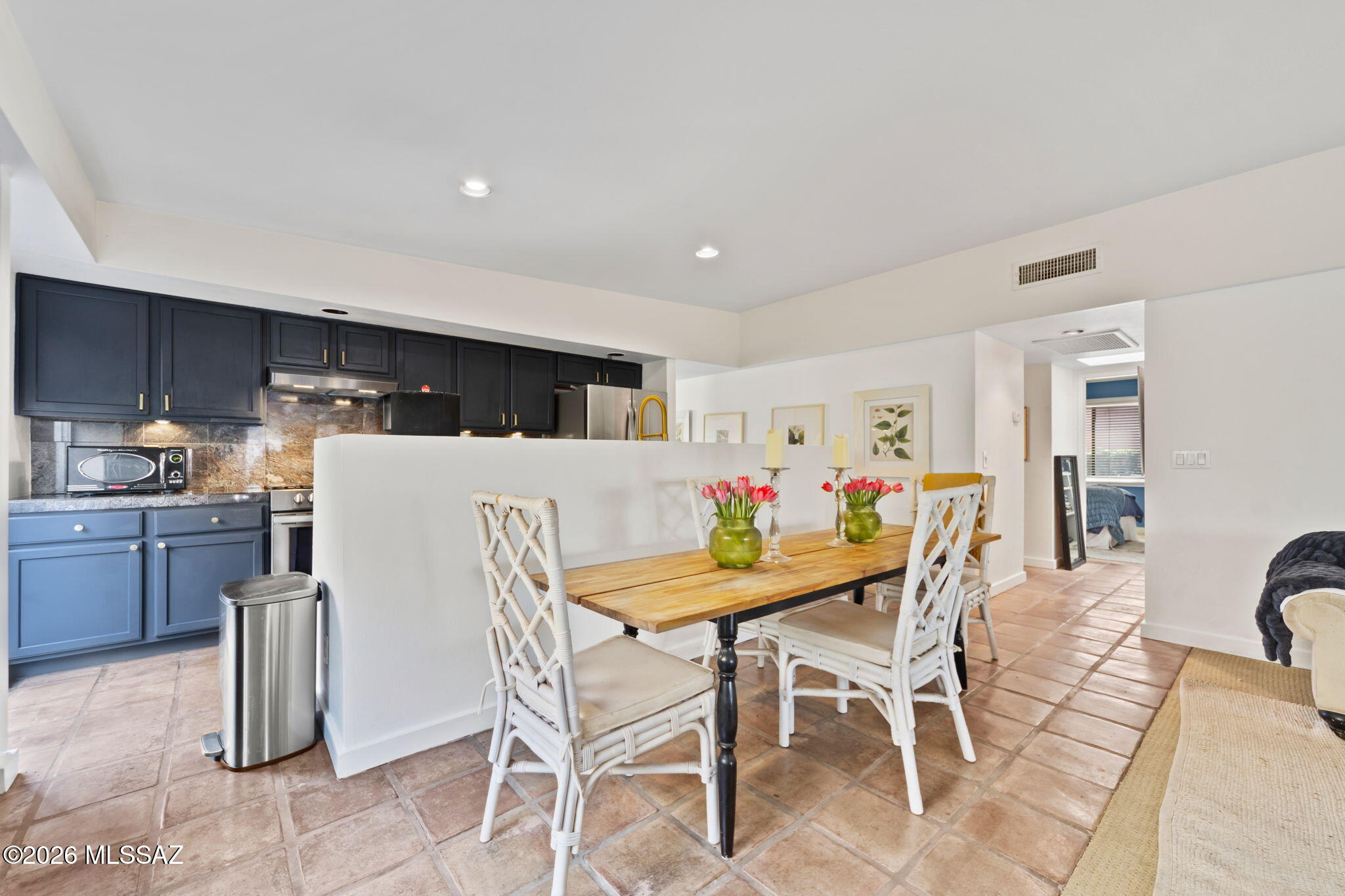 Broadway Court (1-29) - Residential