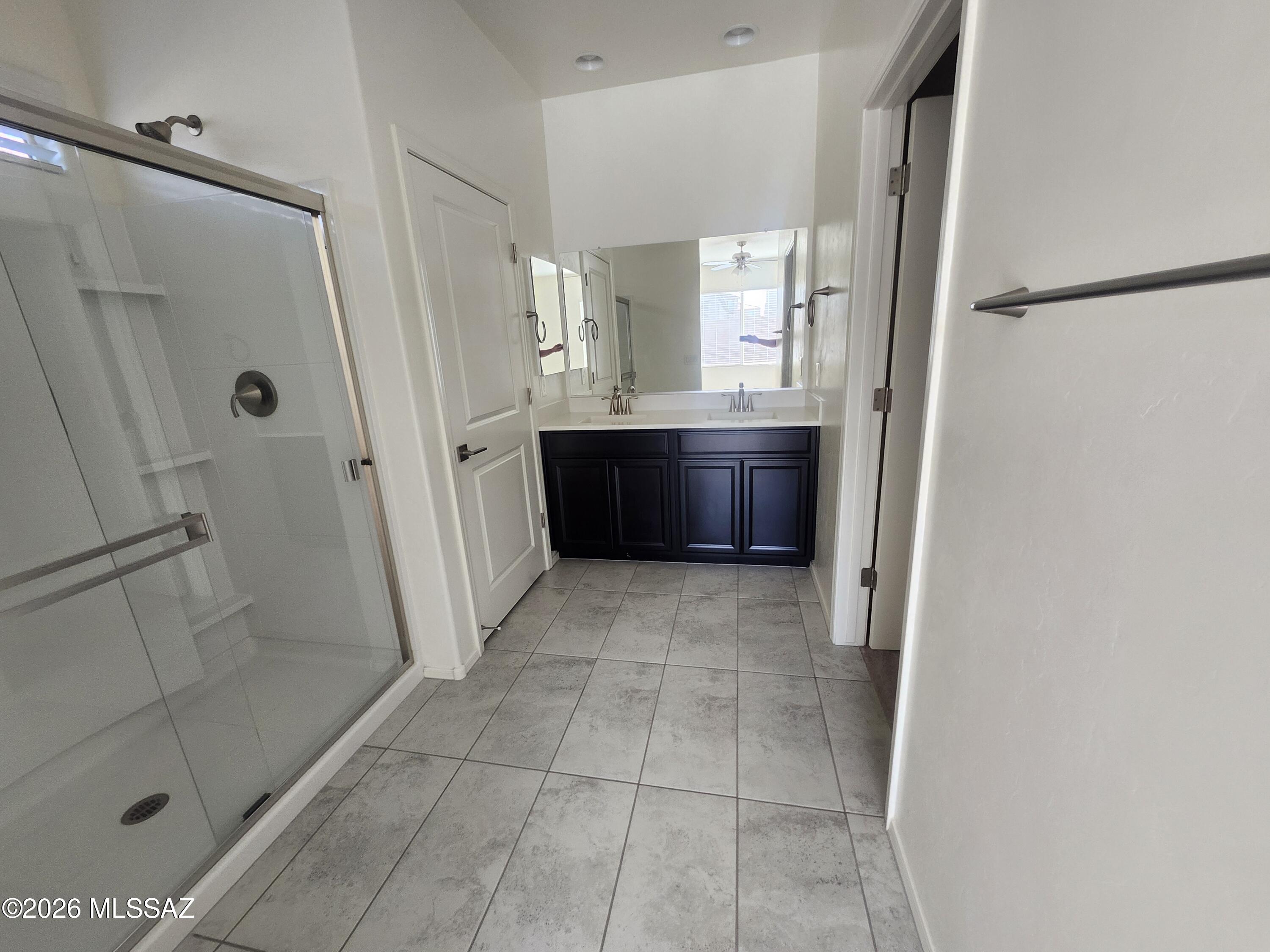 La Estancia De Tucson (411-664) - Residential Lease