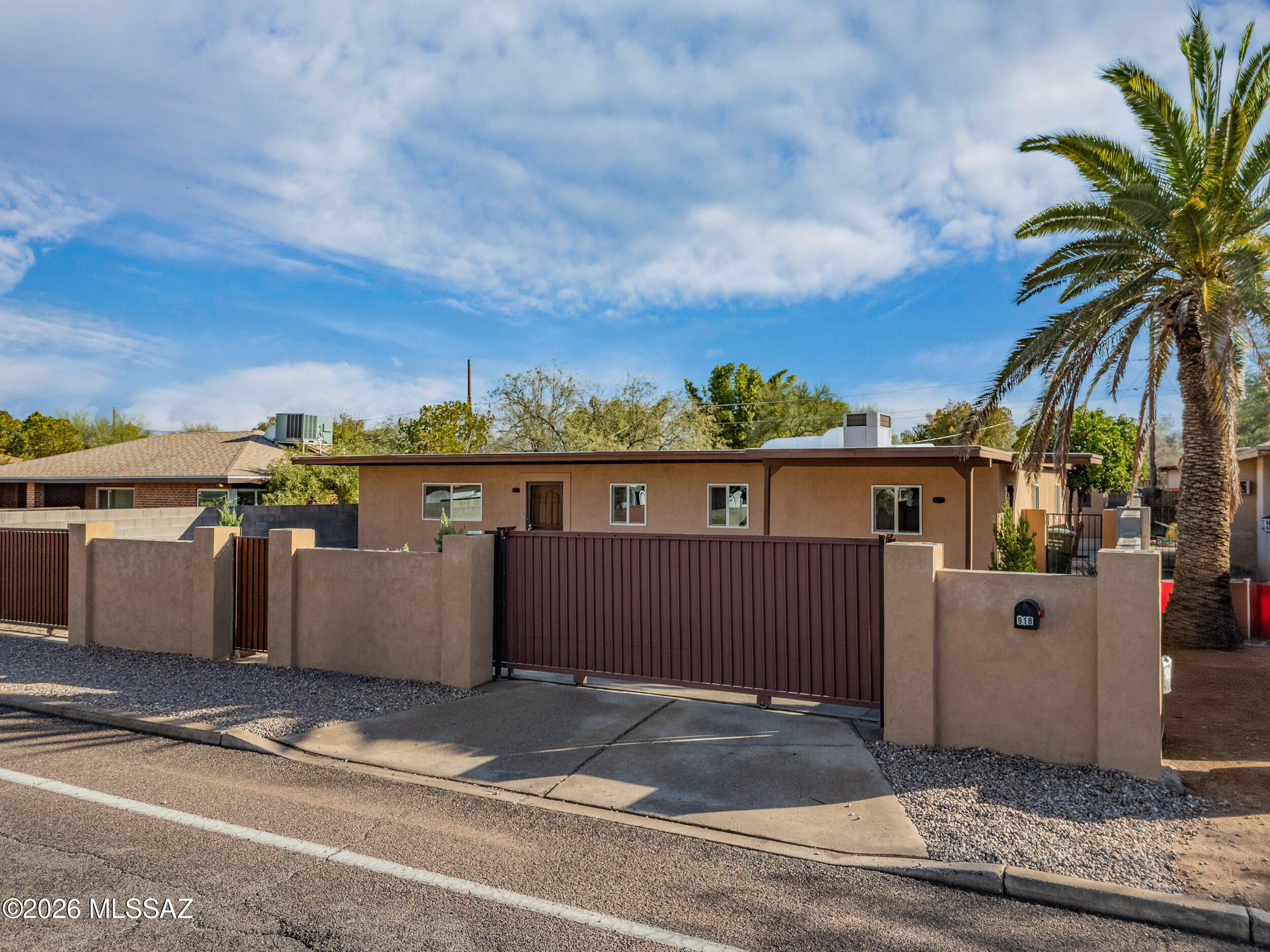 918 N Columbus Boulevard