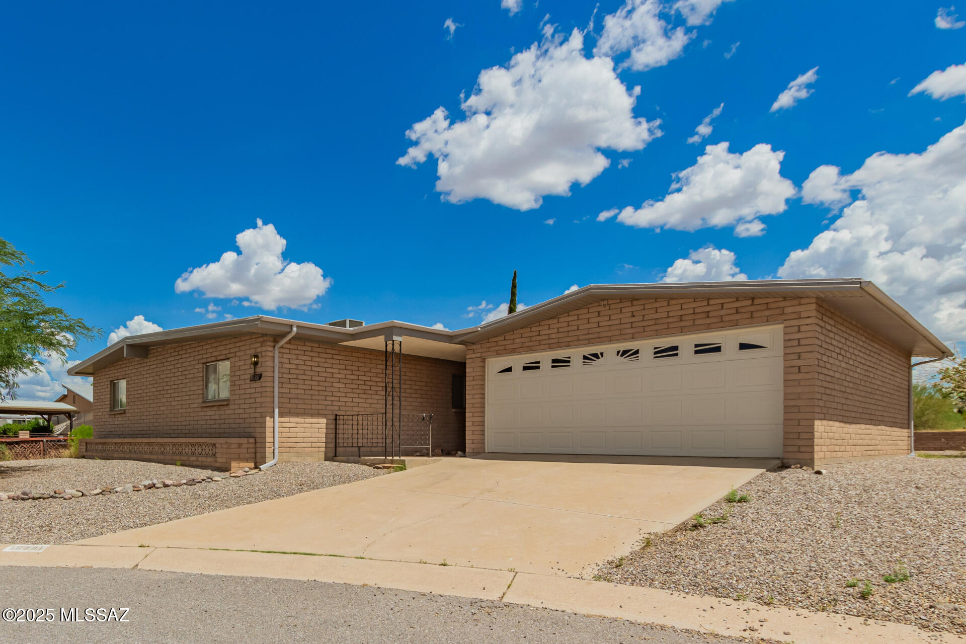 16381 S Observatory Place