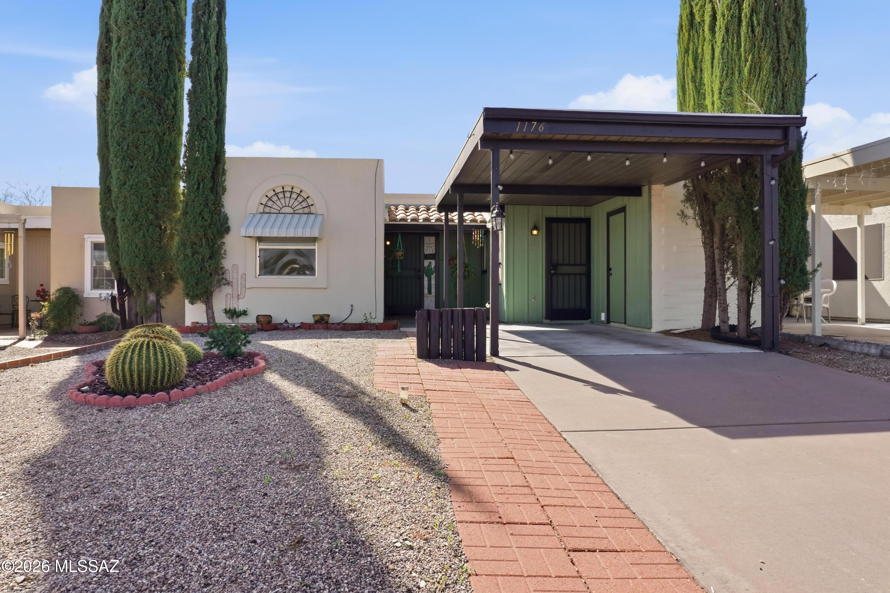 Green Valley Desert Meadows Townhouses (82-197) - Residential