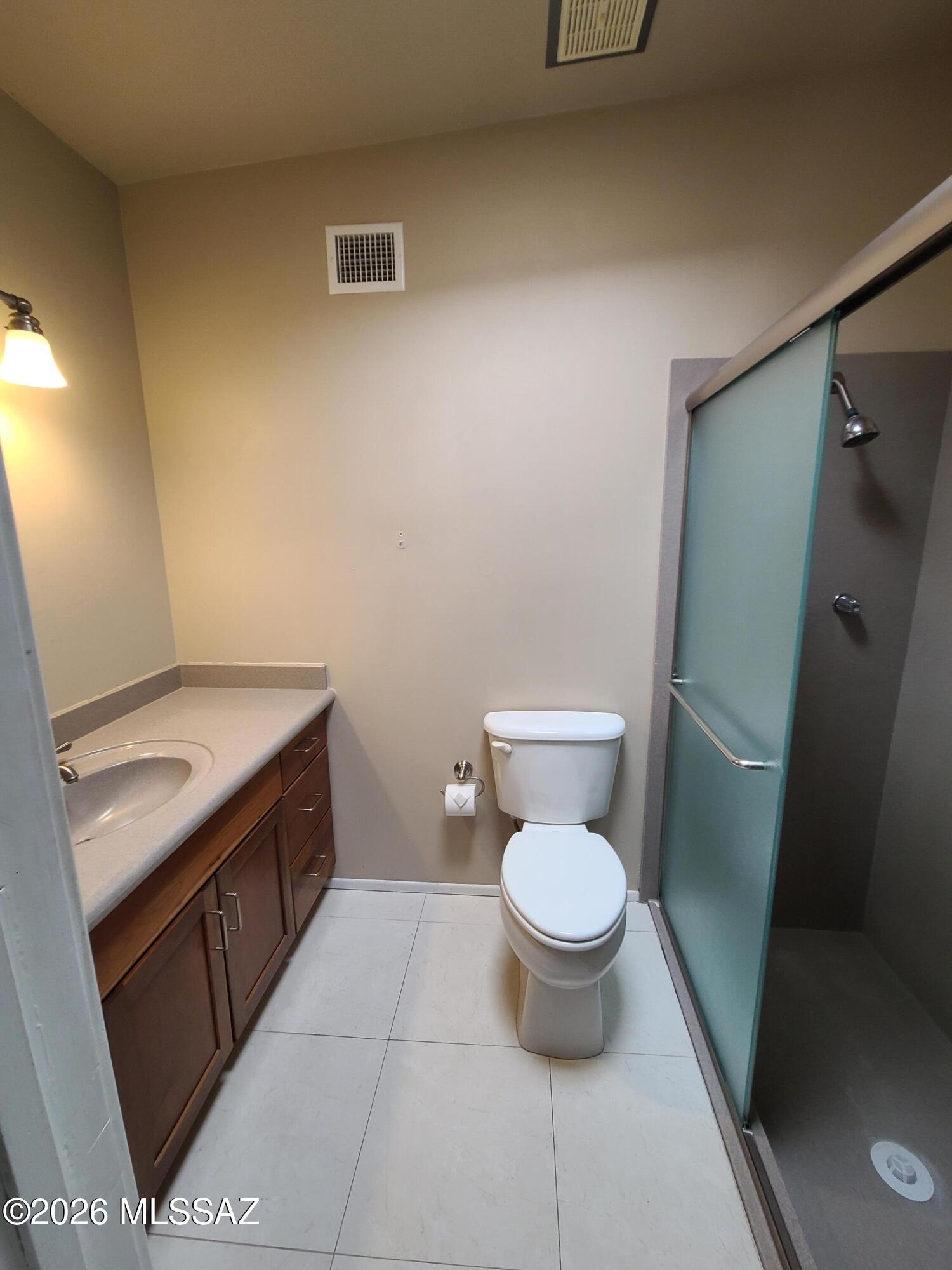 Broadway East (254-390) - Residential