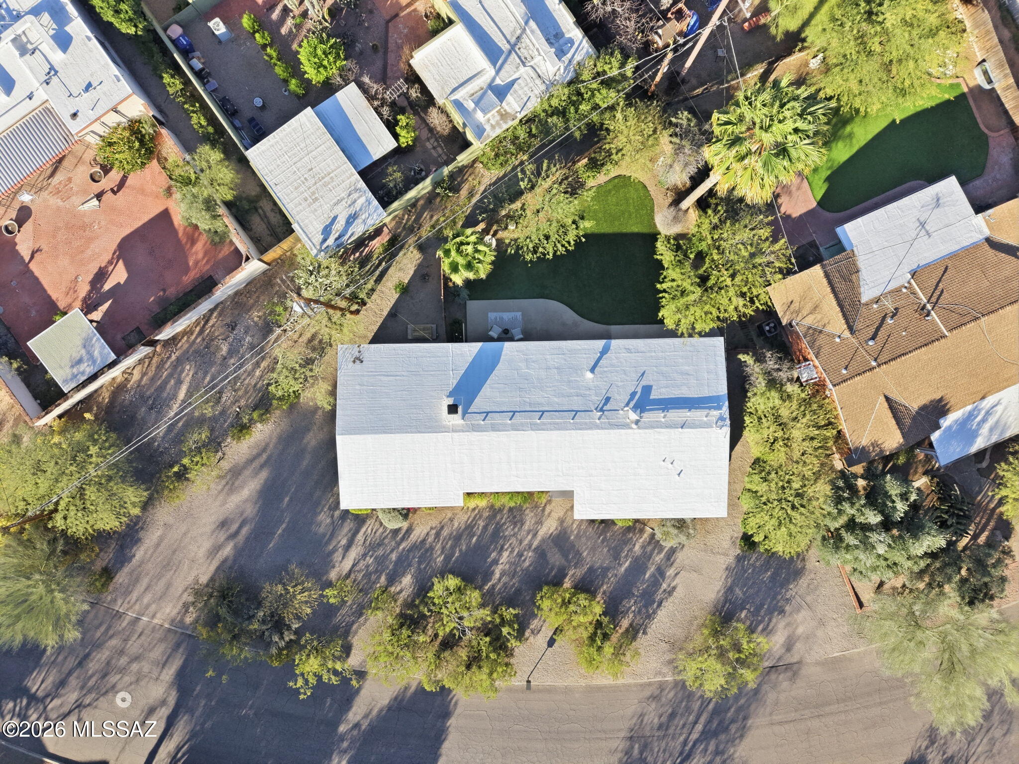 2225 E Seneca Street