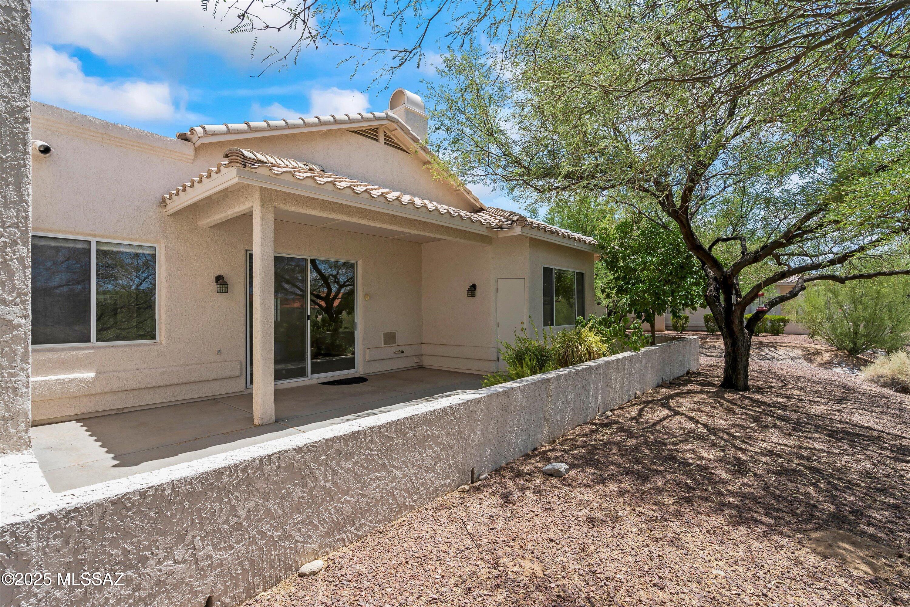 1538 W Carmel Pointe Drive