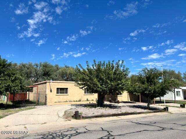1468 W Meadow Hills Drive