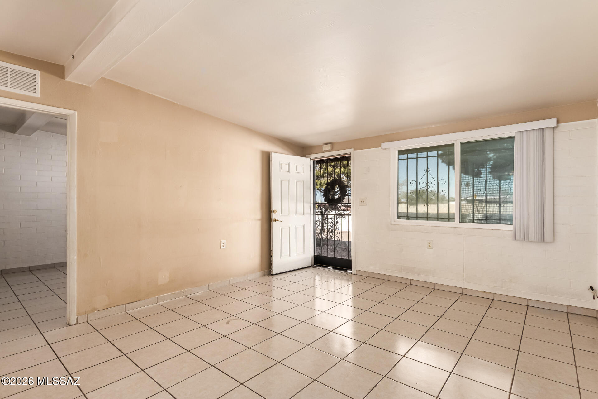 1626 E Irvington Road