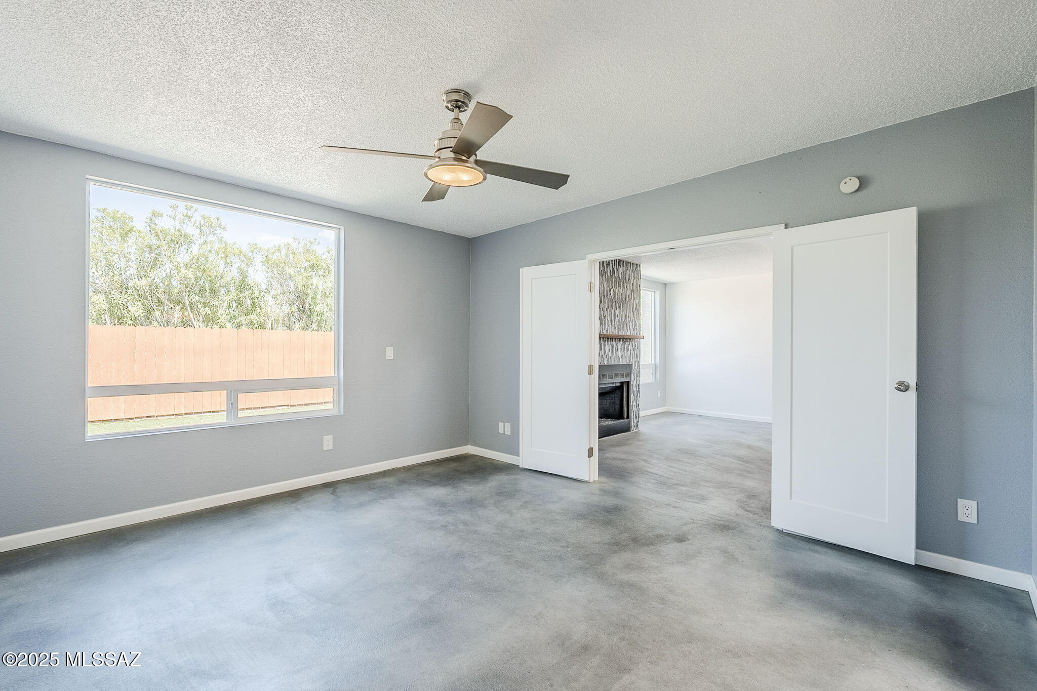 2601 E. Prince Rd. (1-20) - Residential