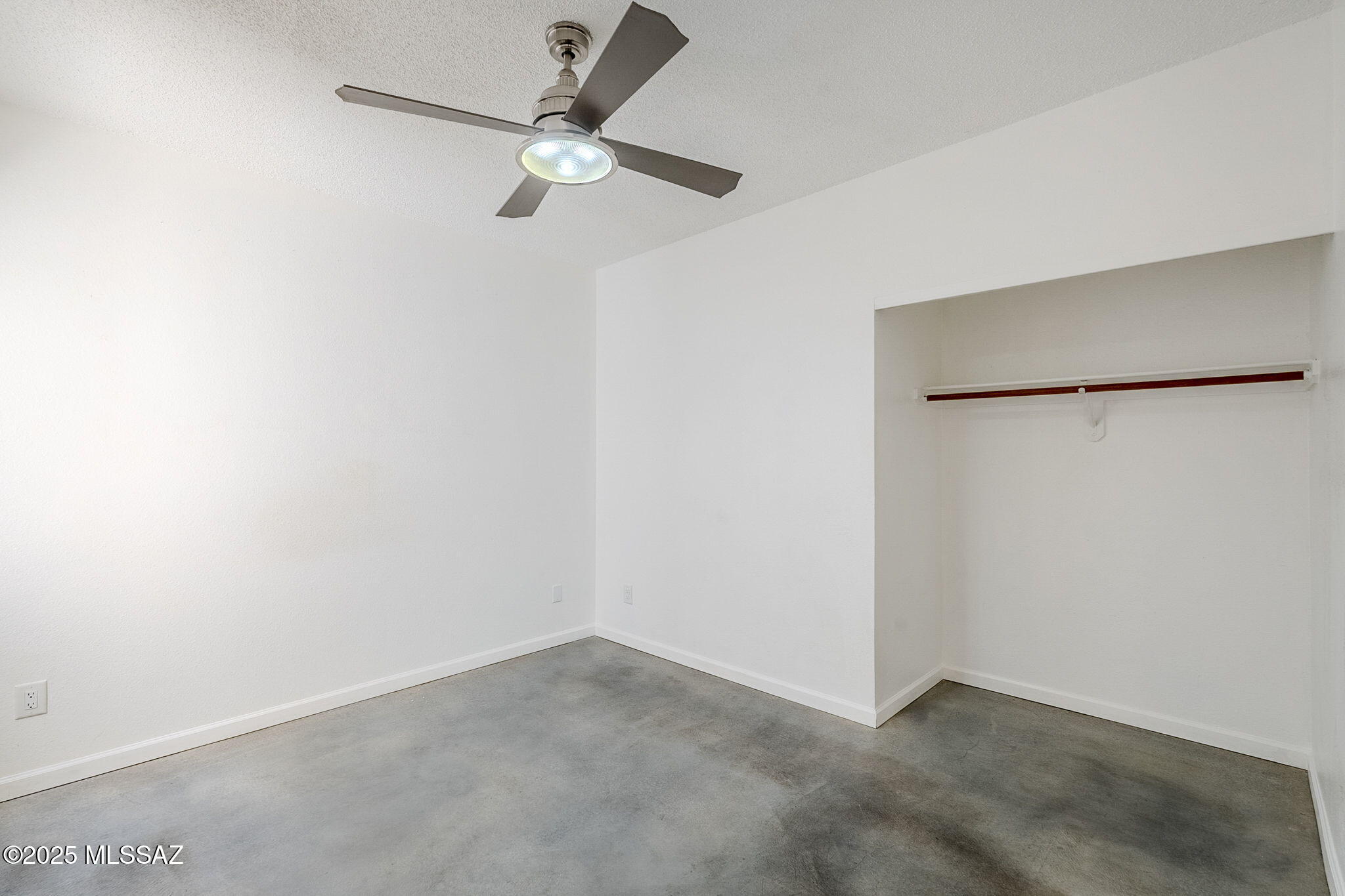 2601 E. Prince Rd. (1-20) - Residential