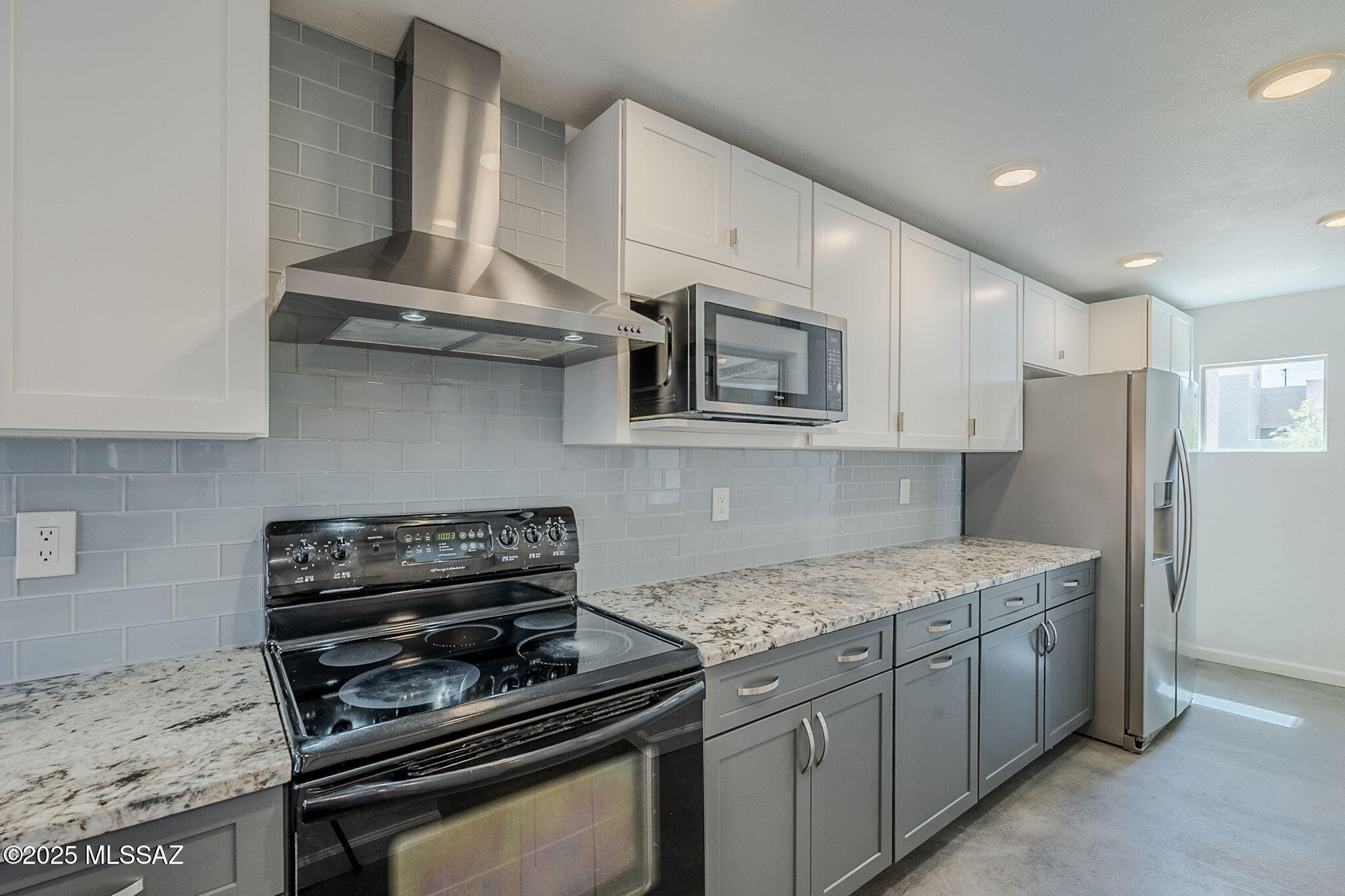 2601 E. Prince Rd. (1-20) - Residential