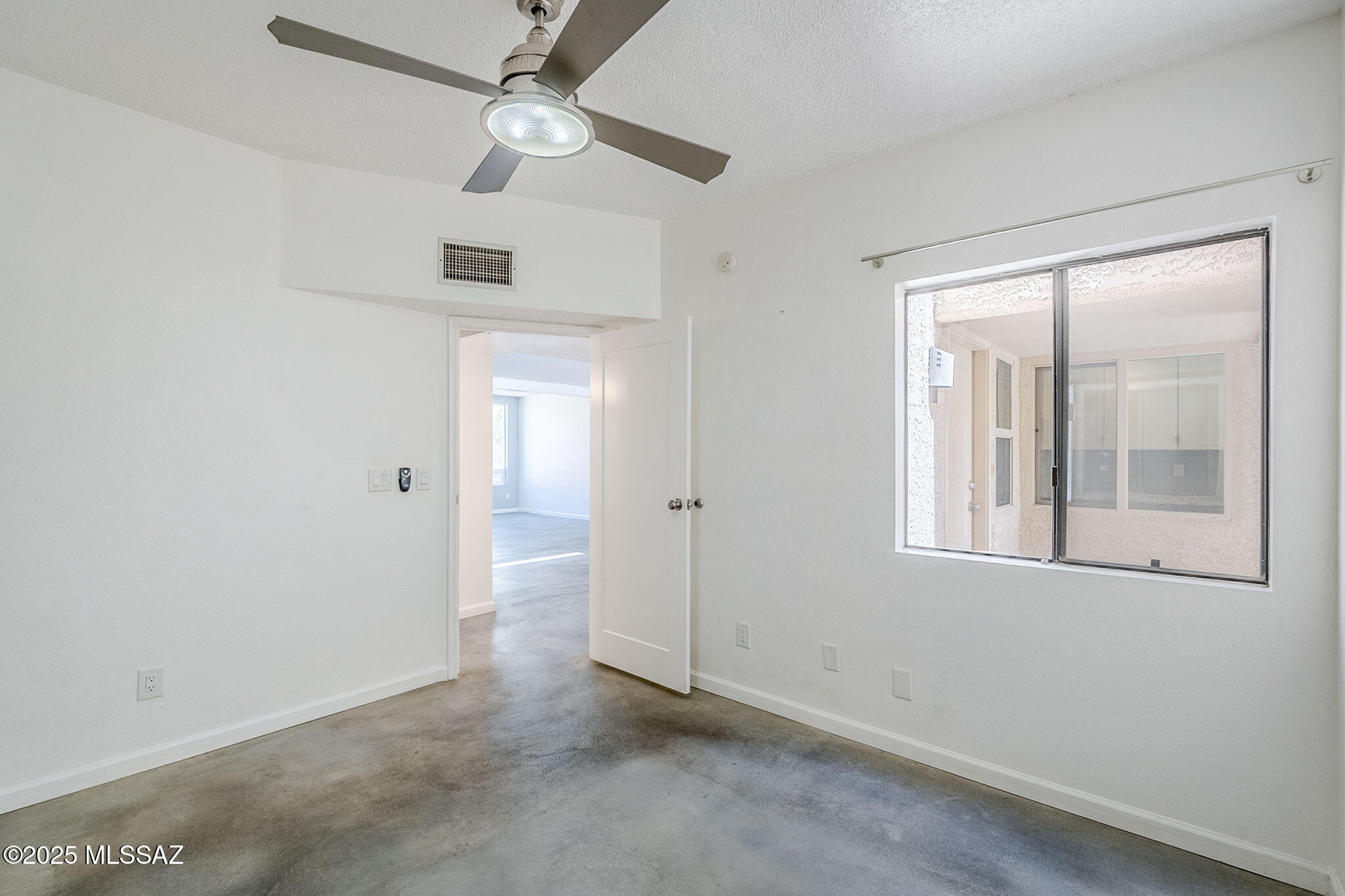 2601 E. Prince Rd. (1-20) - Residential