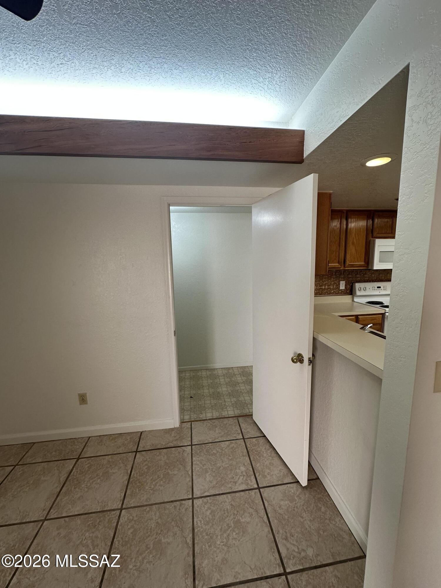 River Grove Condos. - Residential