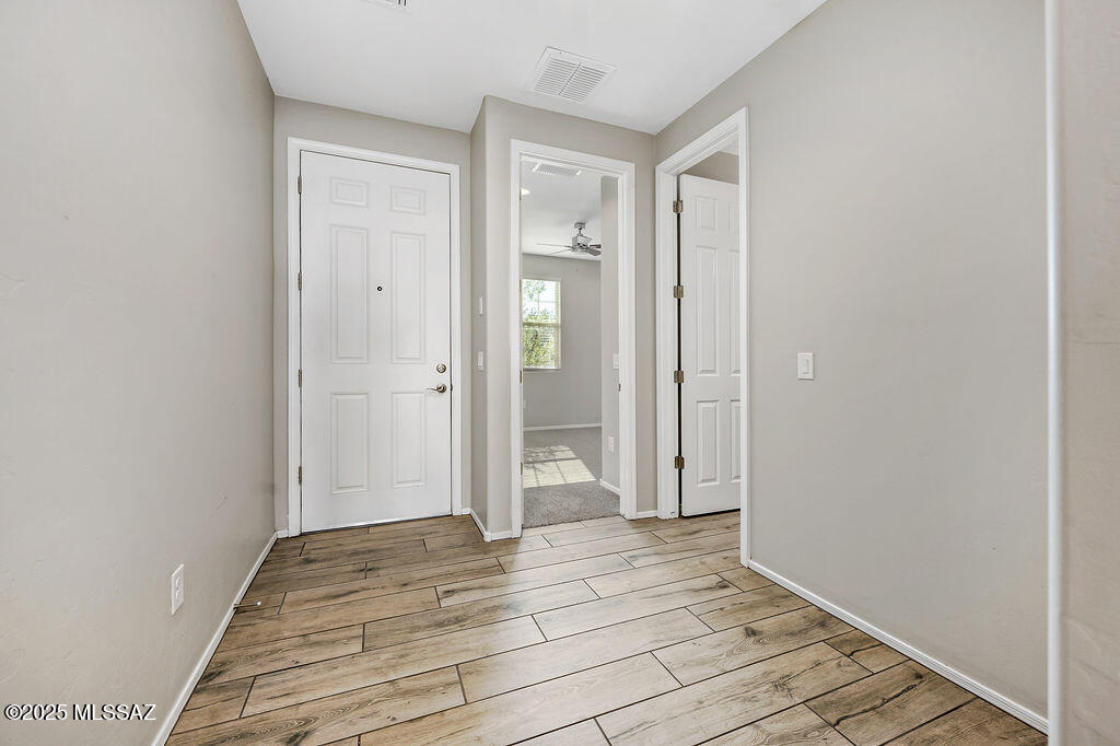 1006 W Calle Monte Lindo