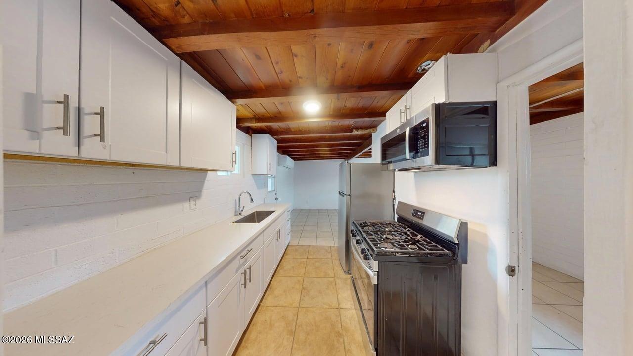 Unsubdivided - Residential Lease