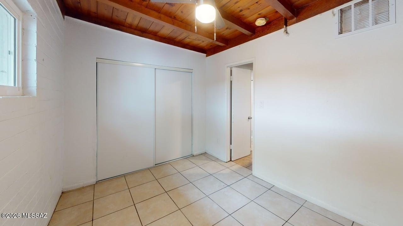Unsubdivided - Residential Lease