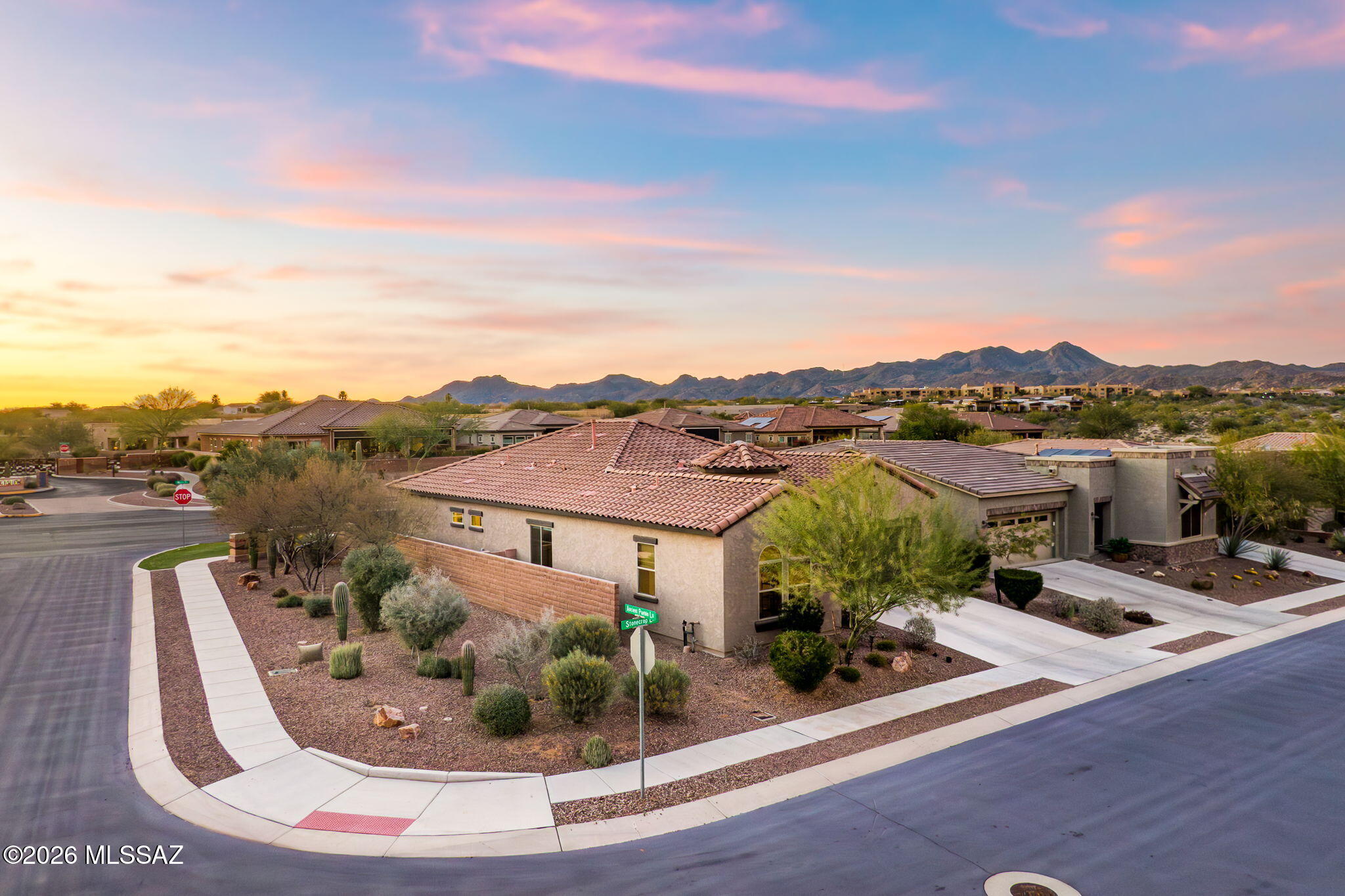 13205 N Stonecrop Lane