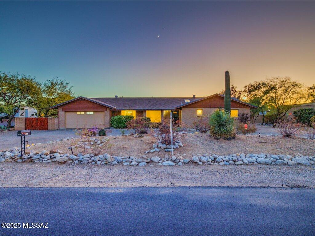 8234 E Big Horn Trail