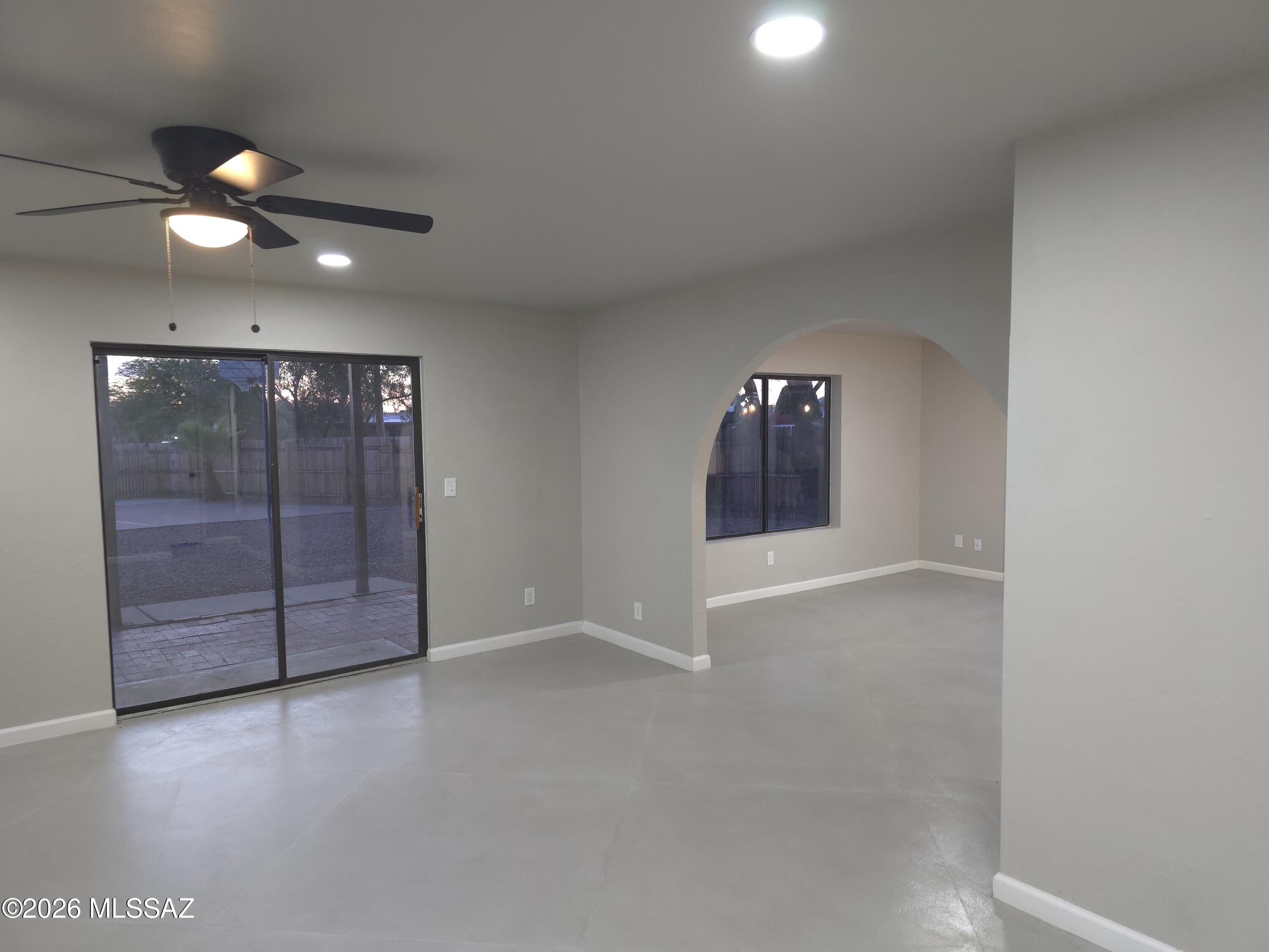 9115 E Calle Diego