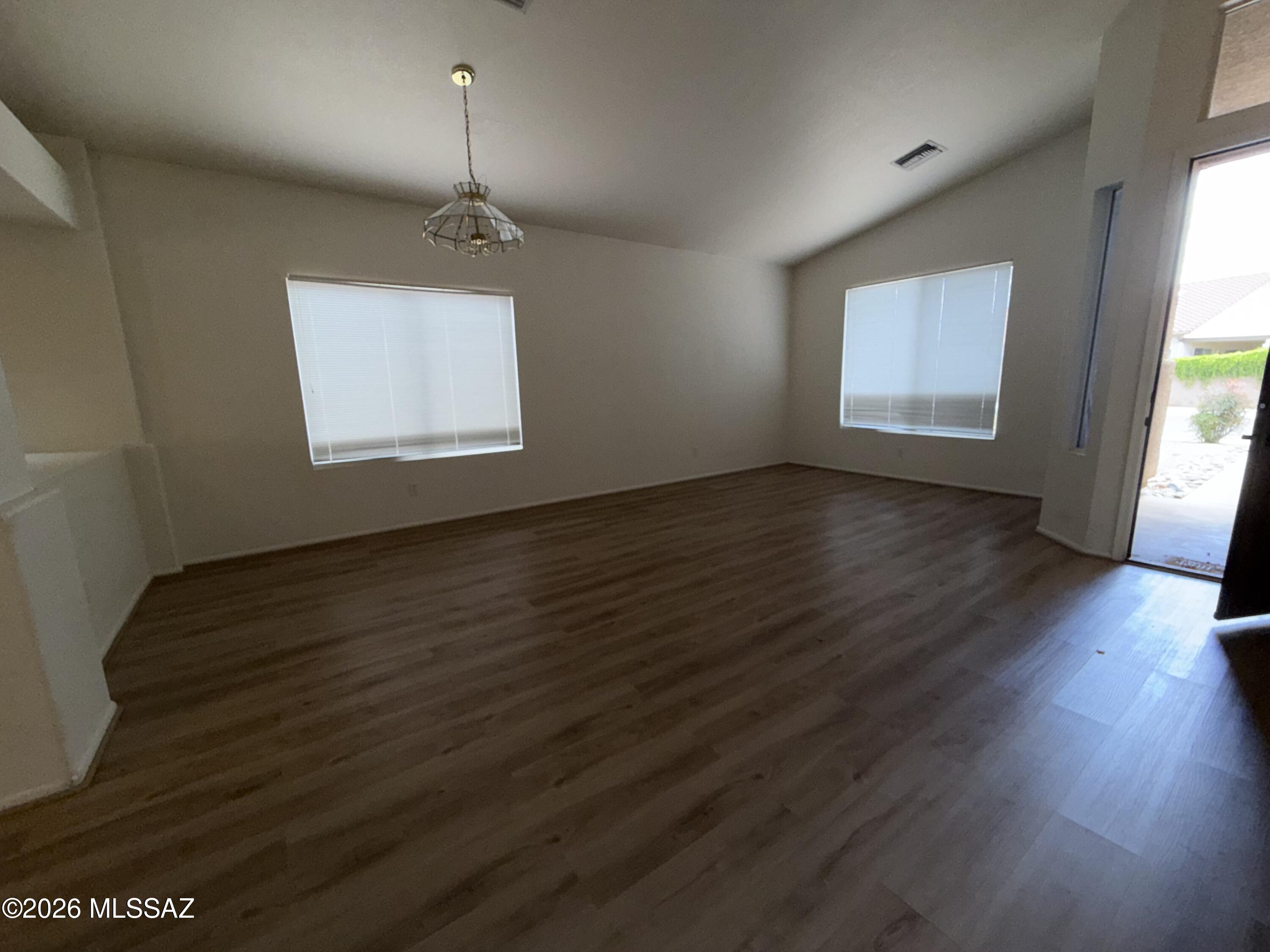 Silver Pass (1-276) - Residential Lease