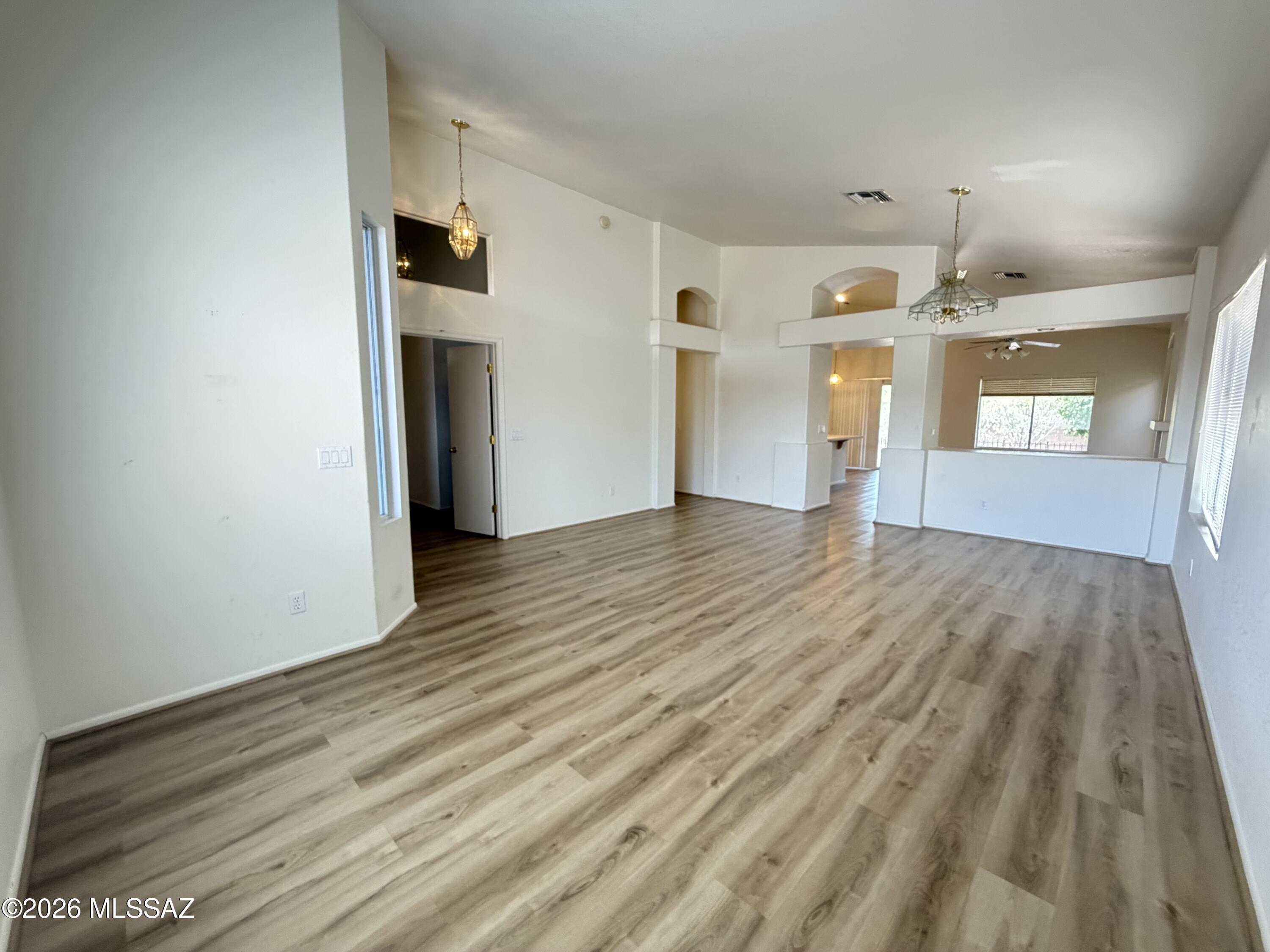 Silver Pass (1-276) - Residential Lease