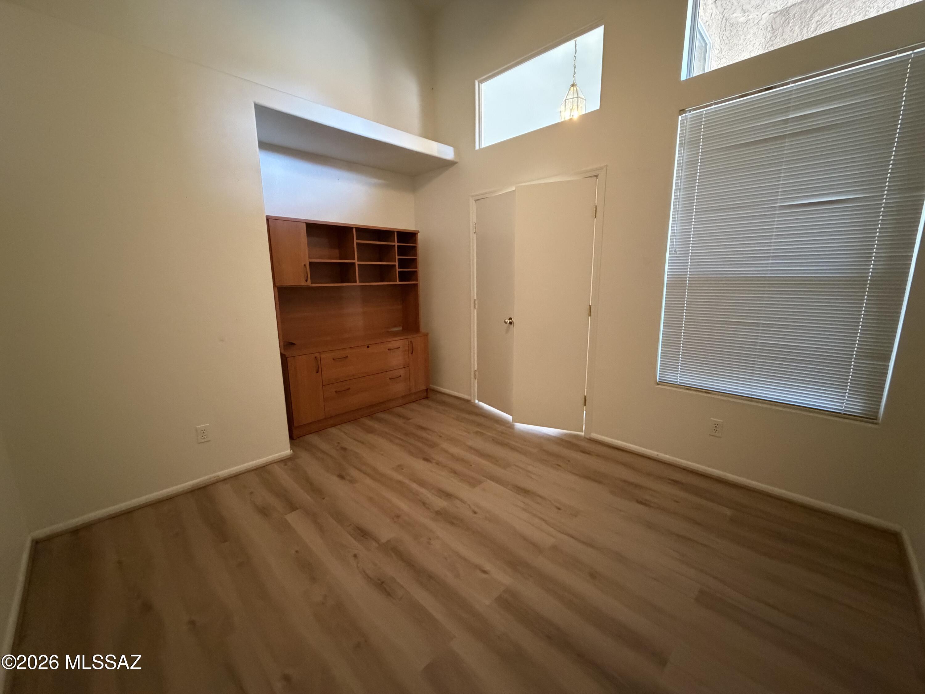 Silver Pass (1-276) - Residential Lease