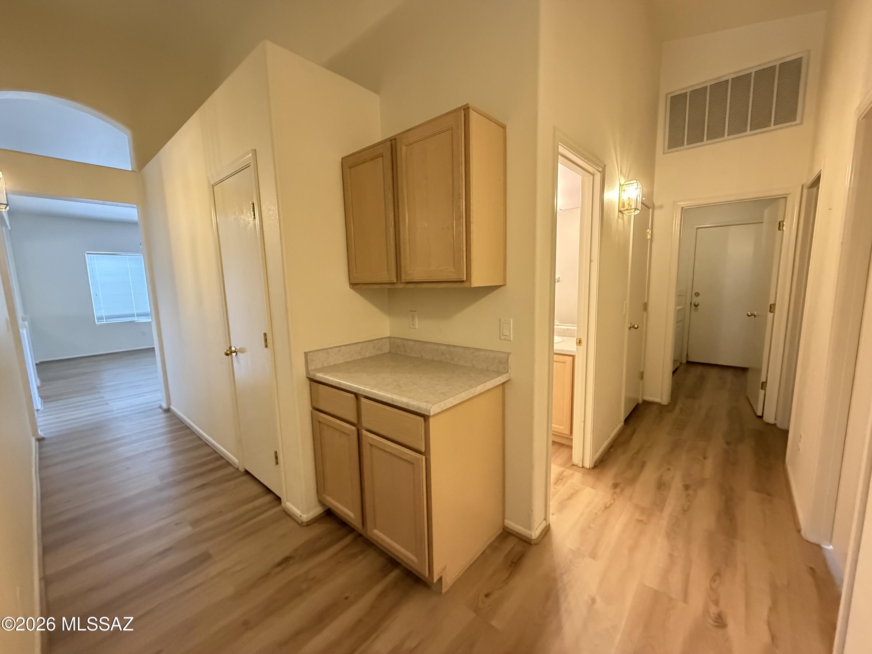 Silver Pass (1-276) - Residential Lease