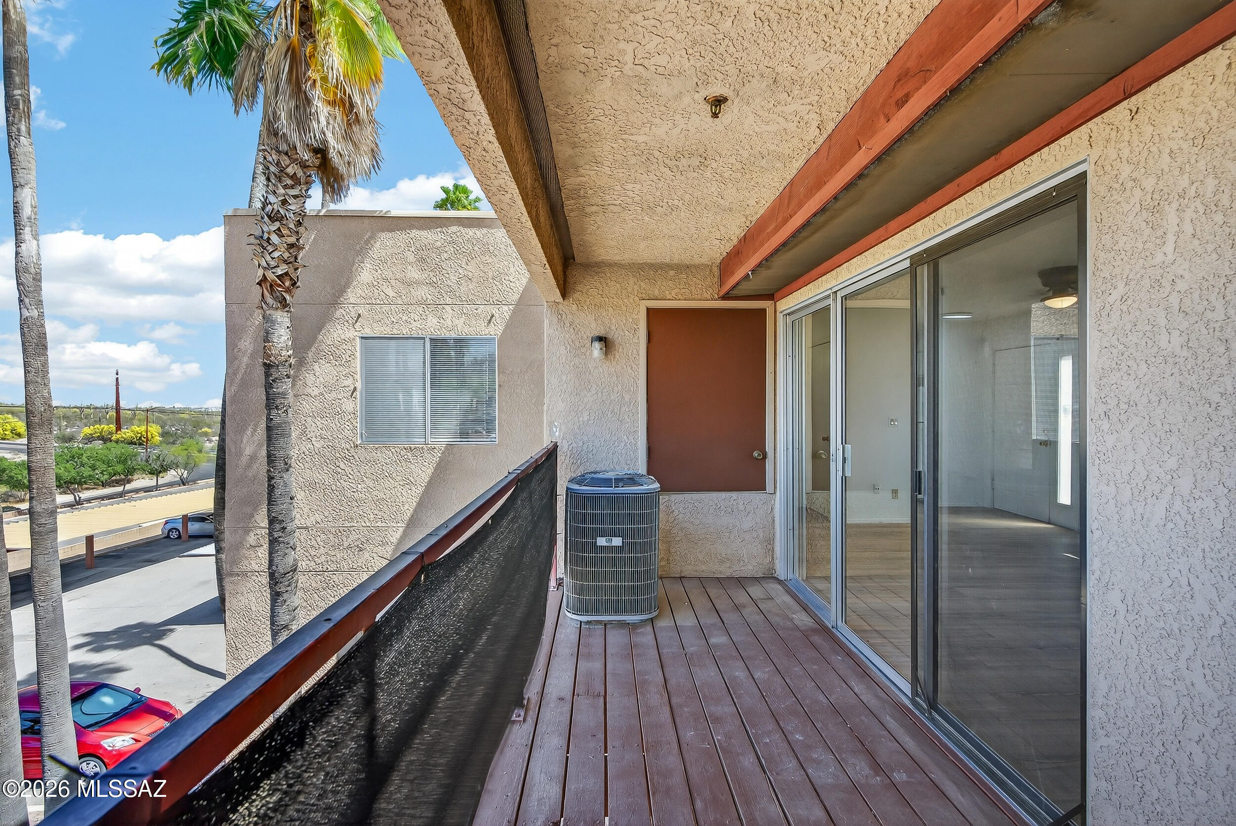 La Vida - Residential
