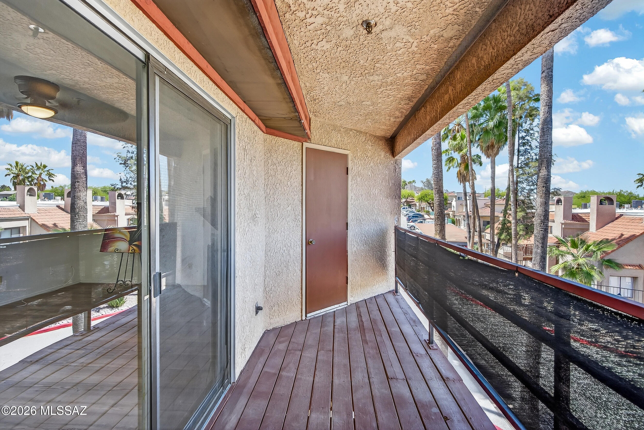 La Vida - Residential