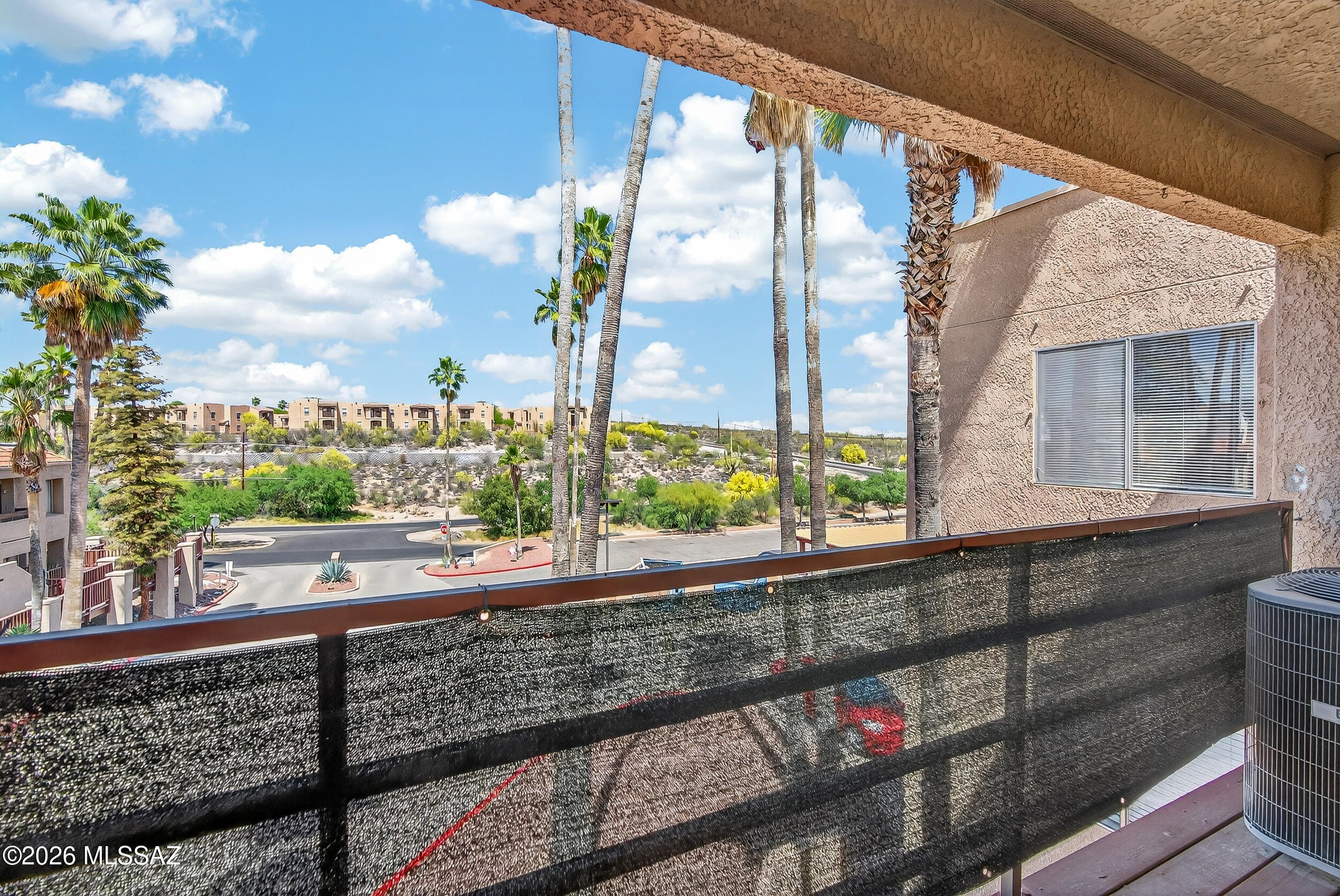 La Vida - Residential