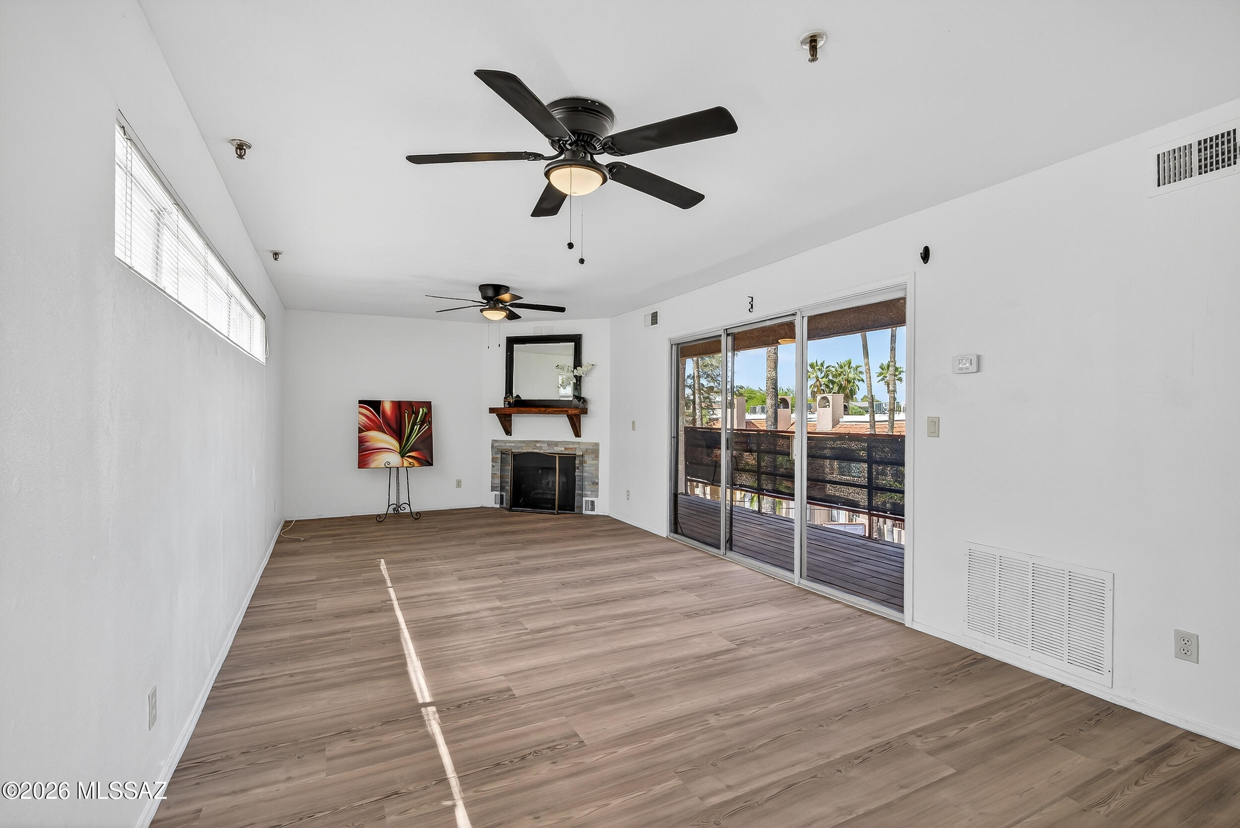 La Vida - Residential