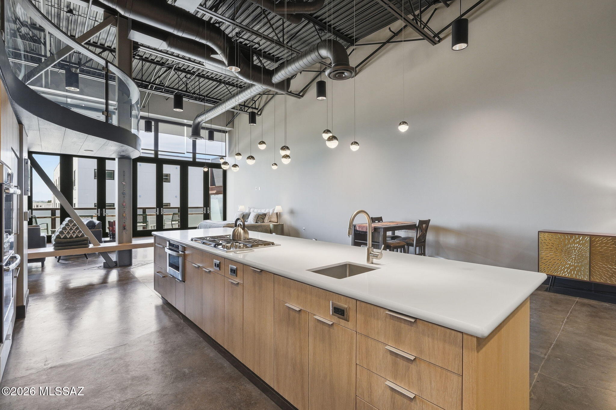 44 E Broadway Boulevard 404