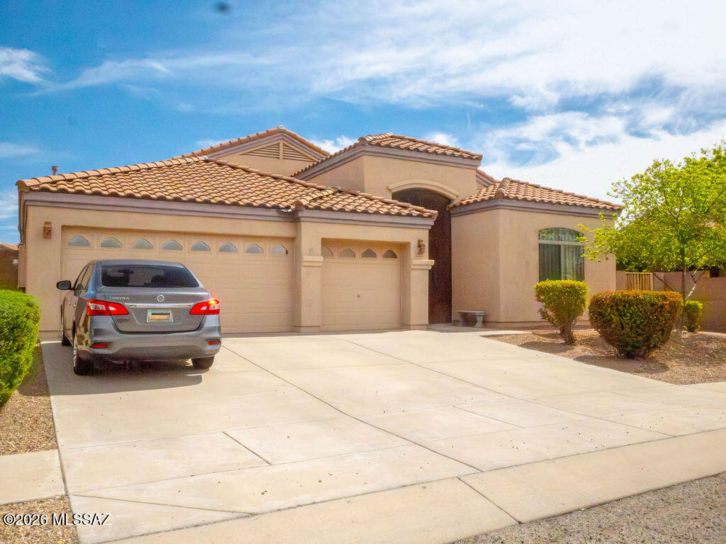 3517 S Desert Lantern Road