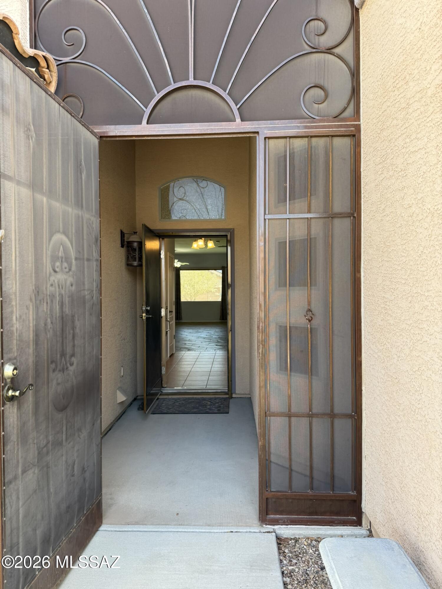 3517 S Desert Lantern Road