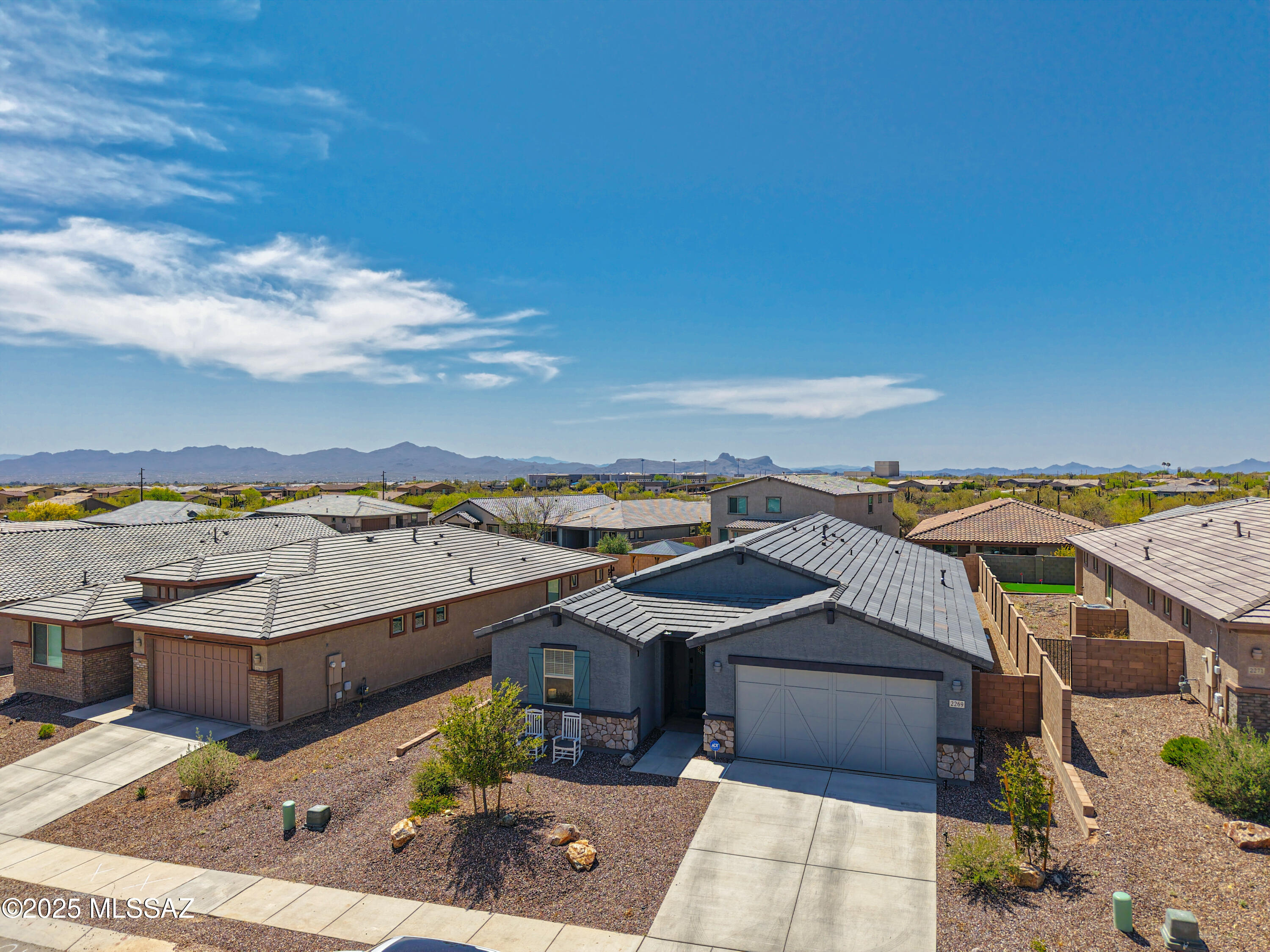 2269 W Azure Creek Loop